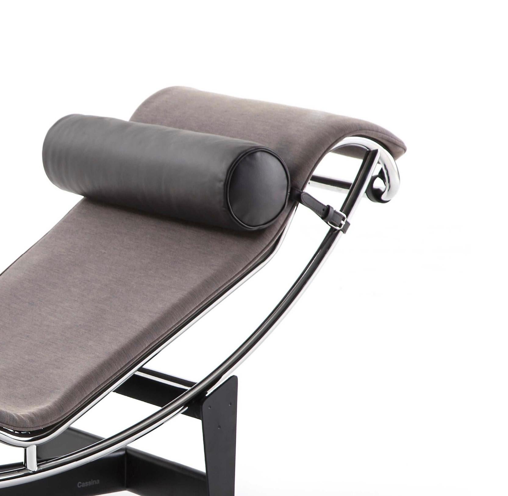 Le Corbusier 4 Chaise Longue À Réglage Continuable Durable Für Cassina (21. Jahrhundert und zeitgenössisch) im Angebot