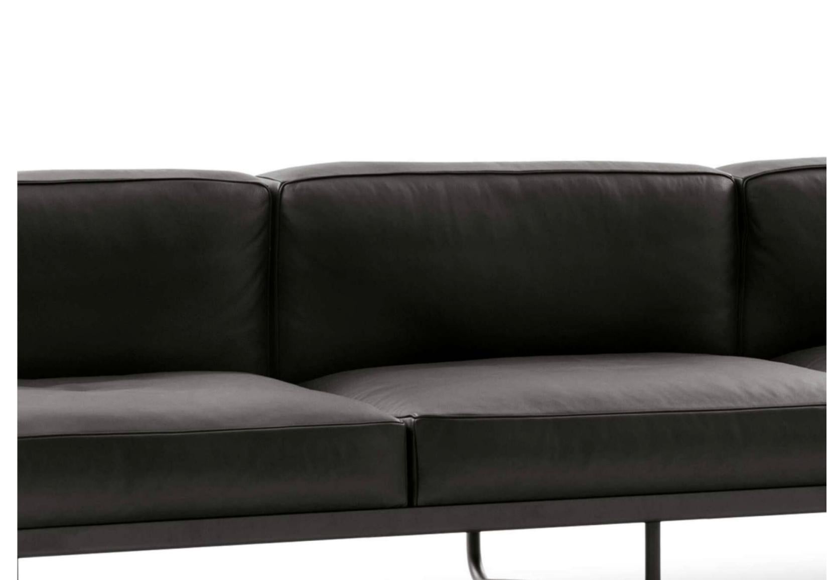 Le Corbusier 5 Canapé, Appartement Le Corbusier Durable Per Cassina In condizioni Nuovo in vendita a Barcelona, Barcelona