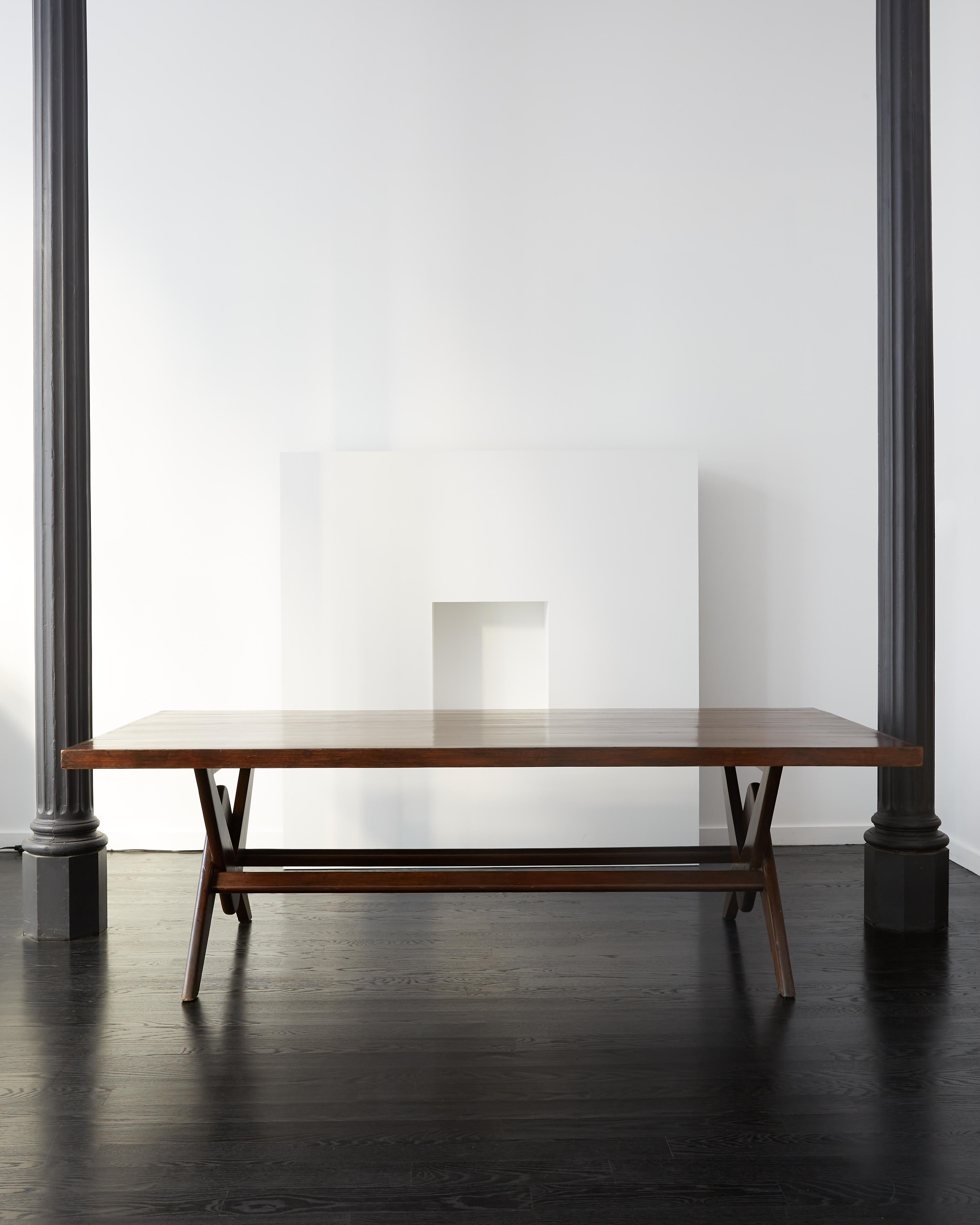 Le Corbusier und Pierre Jeanneret Committee Tisch im Zustand „Gut“ im Angebot in Brooklyn, NY