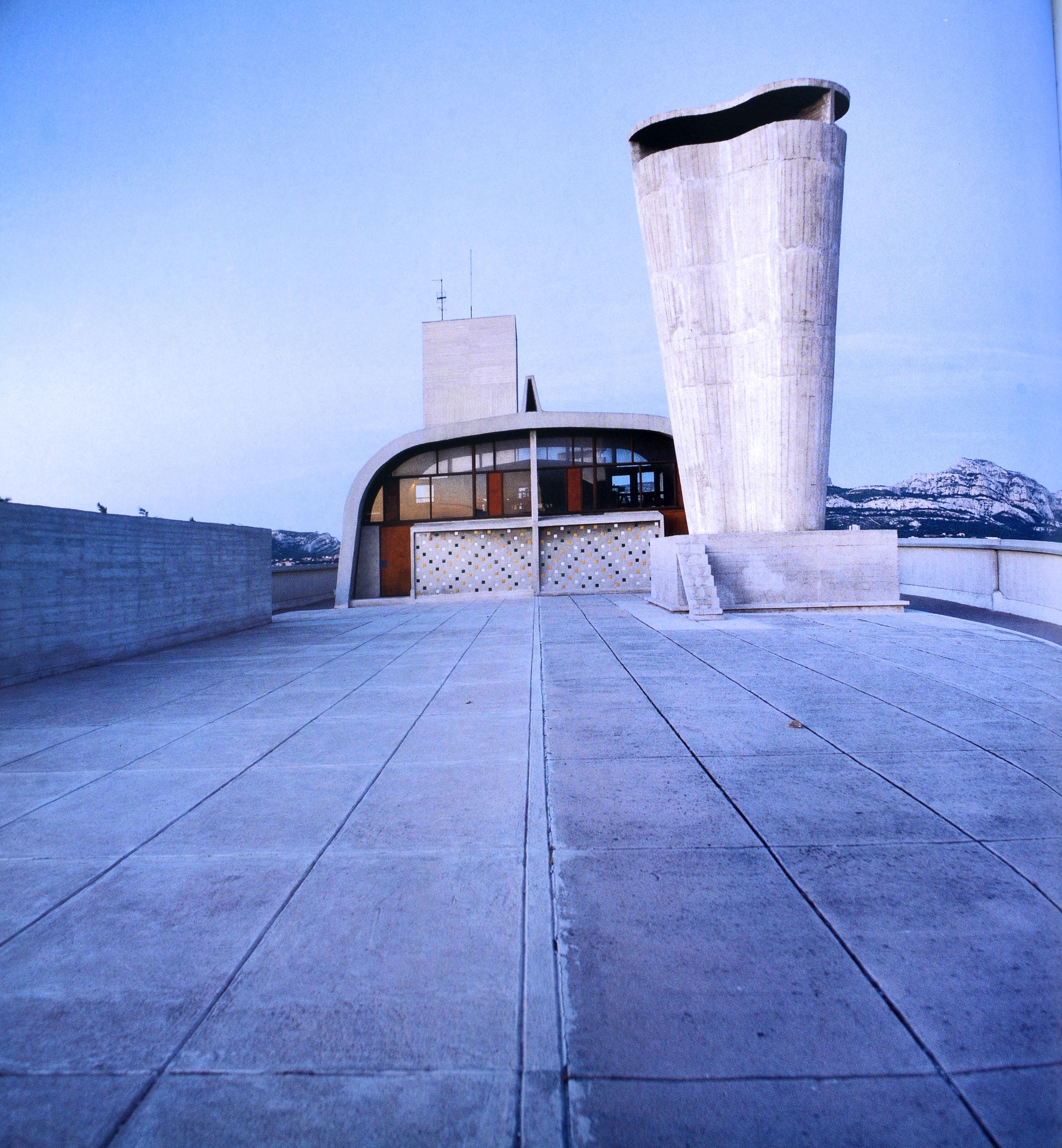 Le Corbusier : L'architecte du vingtième siècle par Kenneth Frampton en vente 12