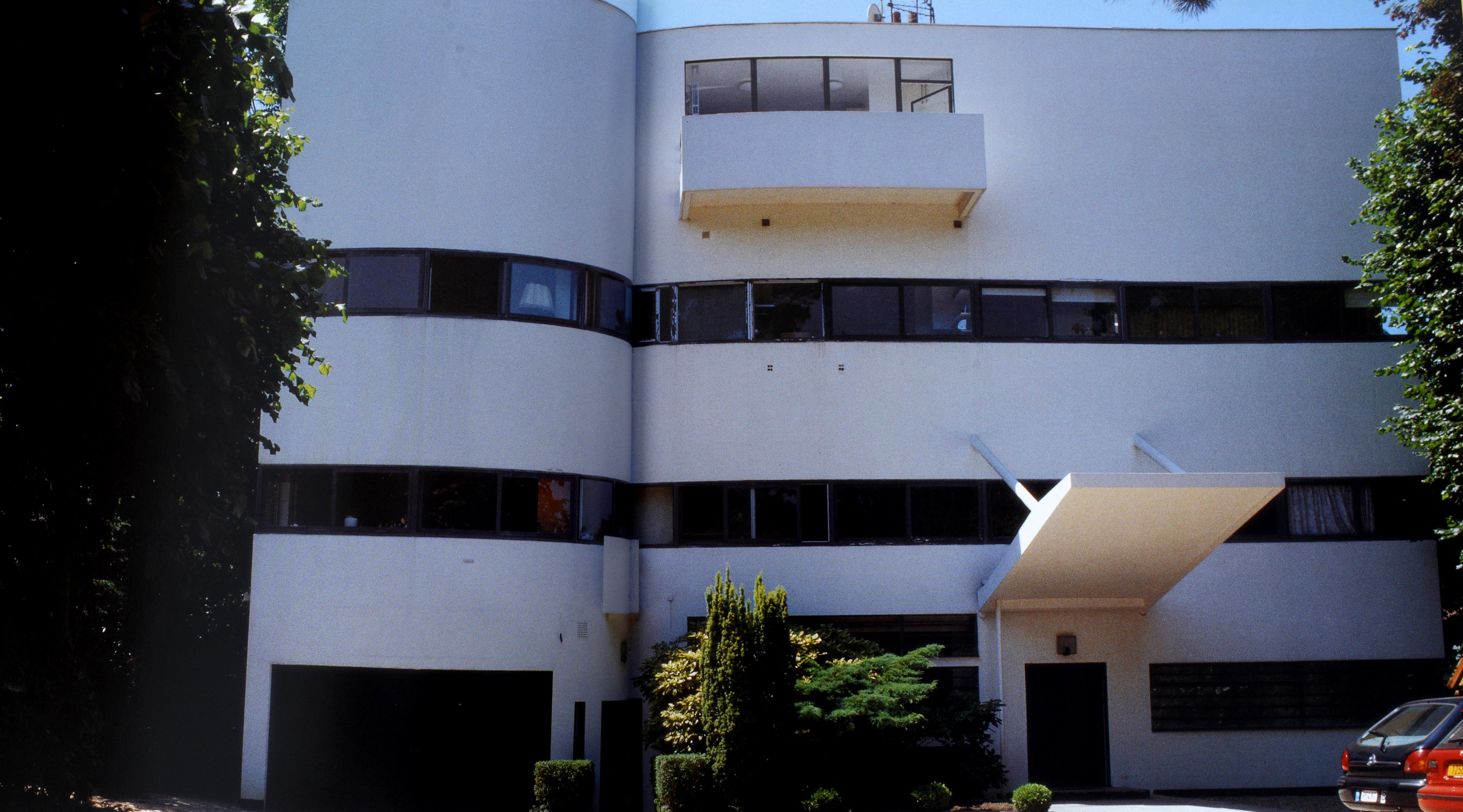Le Corbusier : L'architecte du vingtième siècle par Kenneth Frampton en vente 2
