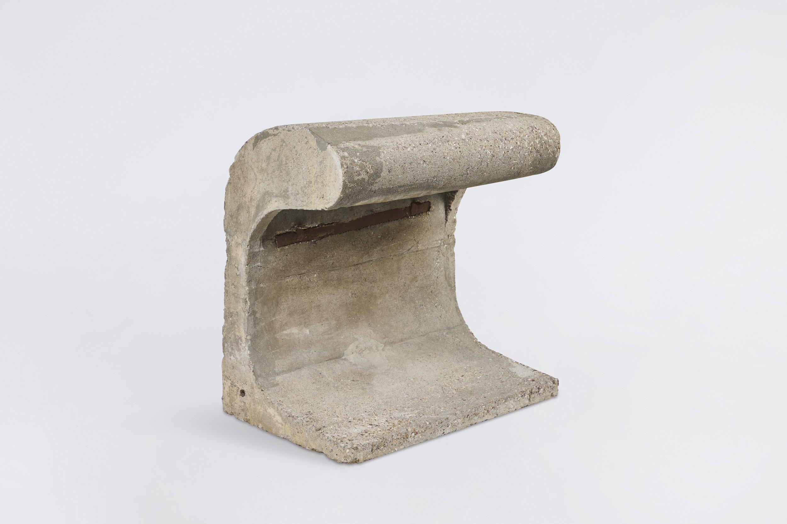 Indiano Le Corbusier Borne Béton Lampada II in vendita