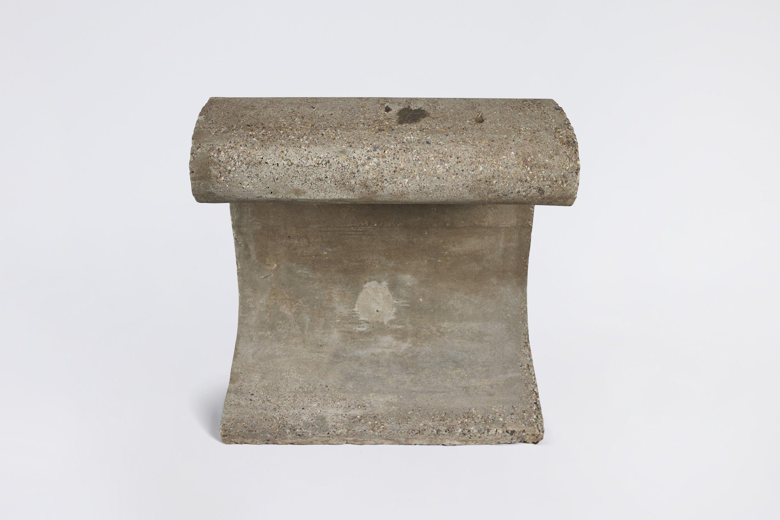 Indiano Le Corbusier Borne Béton Lampada III in vendita