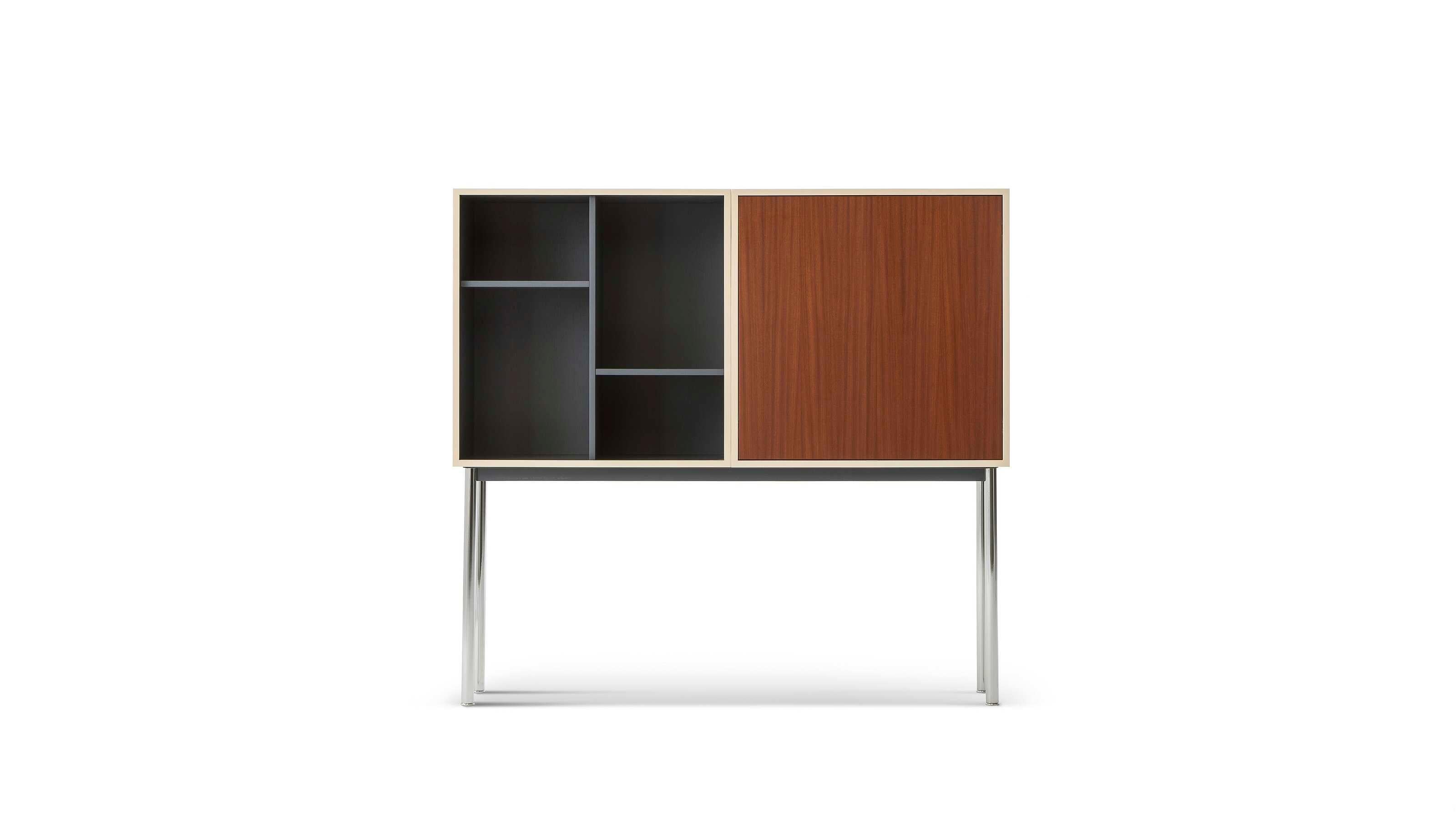 Le Corbusier Casiers Armadio standard P & A per Cassina

Con le loro caratteristiche uniche e senza tempo, questi armadi modulari combinabili sono in grado di organizzare architettonicamente qualsiasi stanza, contenere qualsiasi oggetto e disporsi