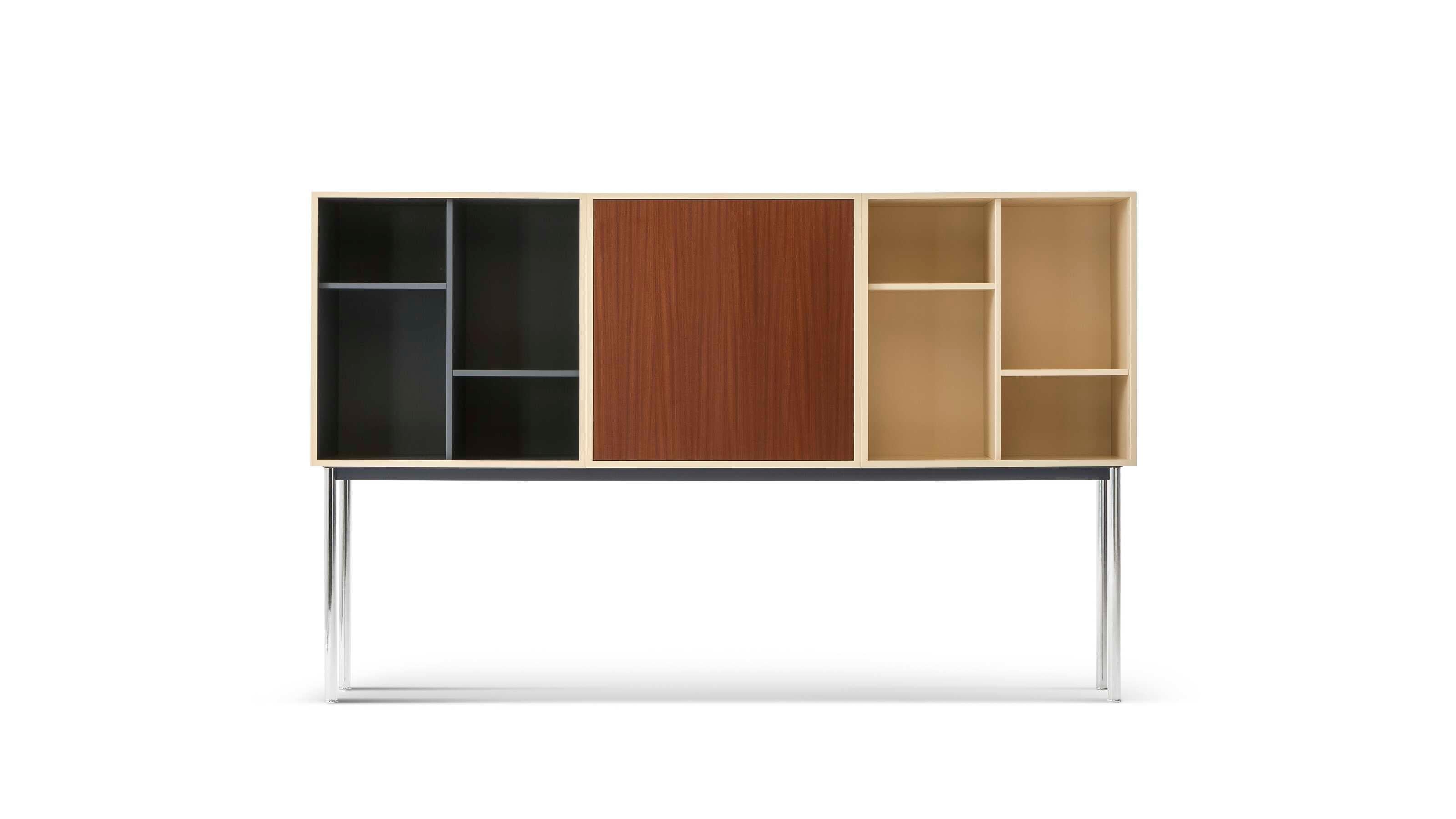 Italiano Le Corbusier Casiers Armadio standard P & A per Cassina in vendita