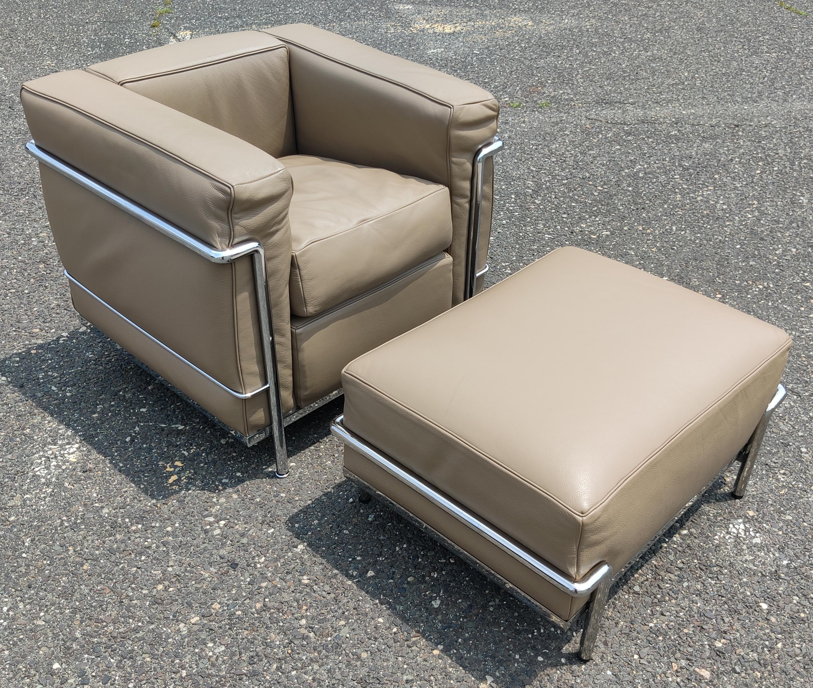 Le Corbusier - Cassina Gray Beige Petit Confort LC2 Club Lounge Chair + Ottoman 9