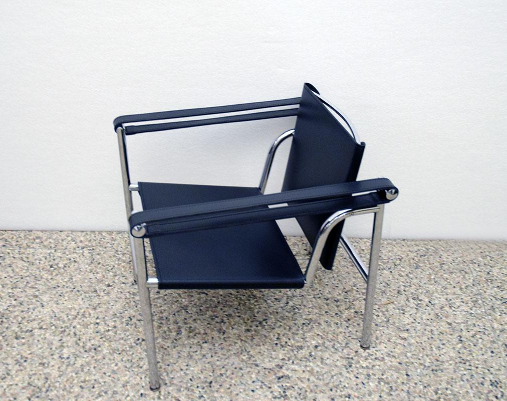 Sillón Le Corbusier Cassina LC1, años 70. en Desgastado estado para la venta en Parma, IT