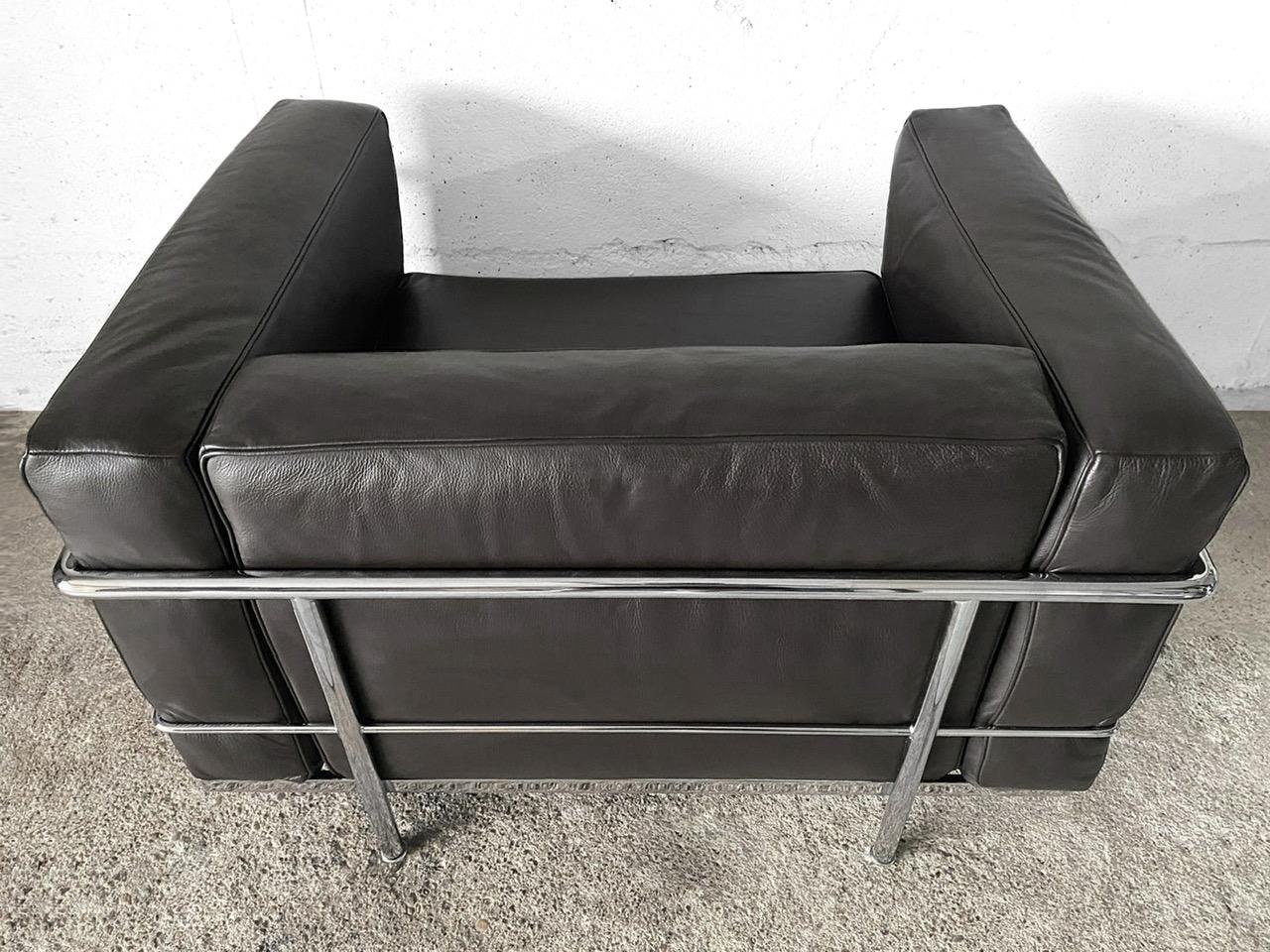 Le Corbusier & Cassina - 3er-Set Sessel LC3 Braunes Leder (Art déco) im Angebot
