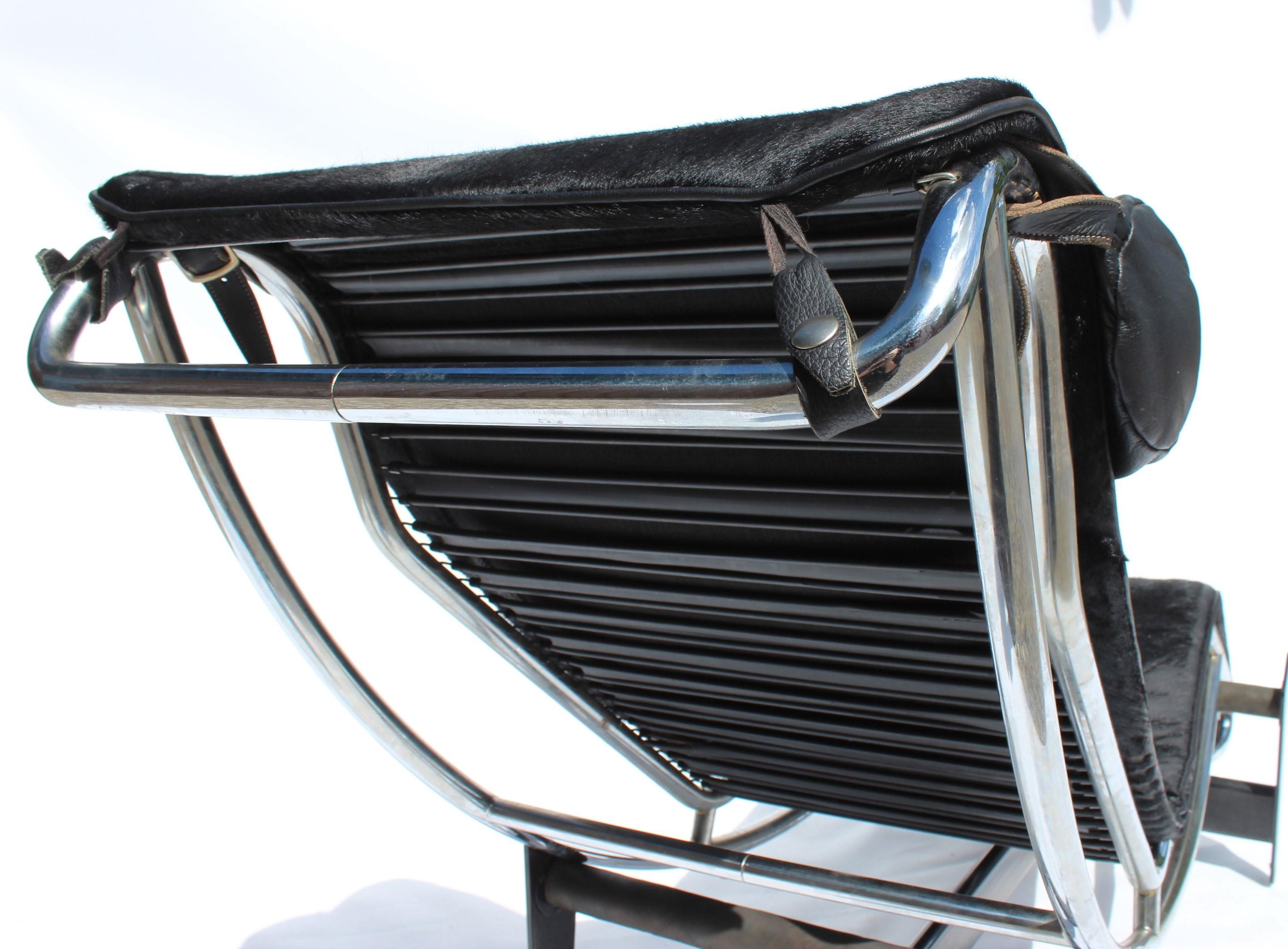 Le Corbusier-Sessel, Modell LC4, für Cassina, 1960er Jahre (Frühes 20. Jahrhundert) im Angebot