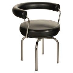 Le Corbusier Charlotte Perriand LC 7 Drehstuhl aus schwarzem Leder von Cassina, 1980er Jahre