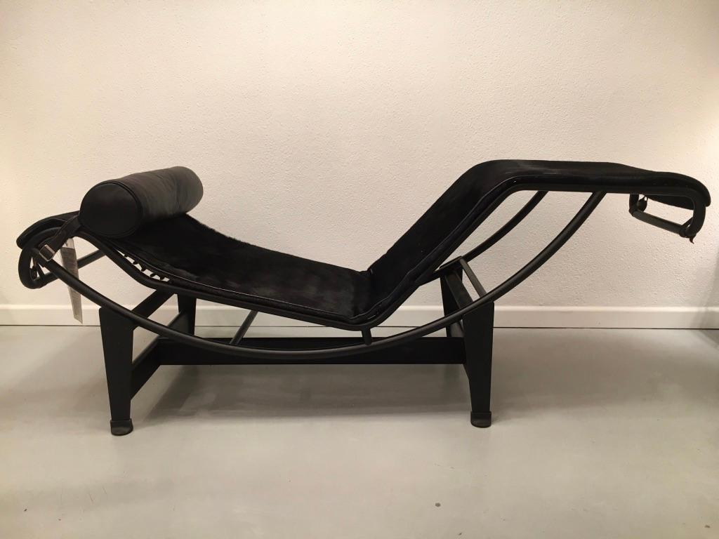 Le Corbusier & Charlotte Perriand Lounge Chair LC4 Pony Skin by Cassina, 1978 7