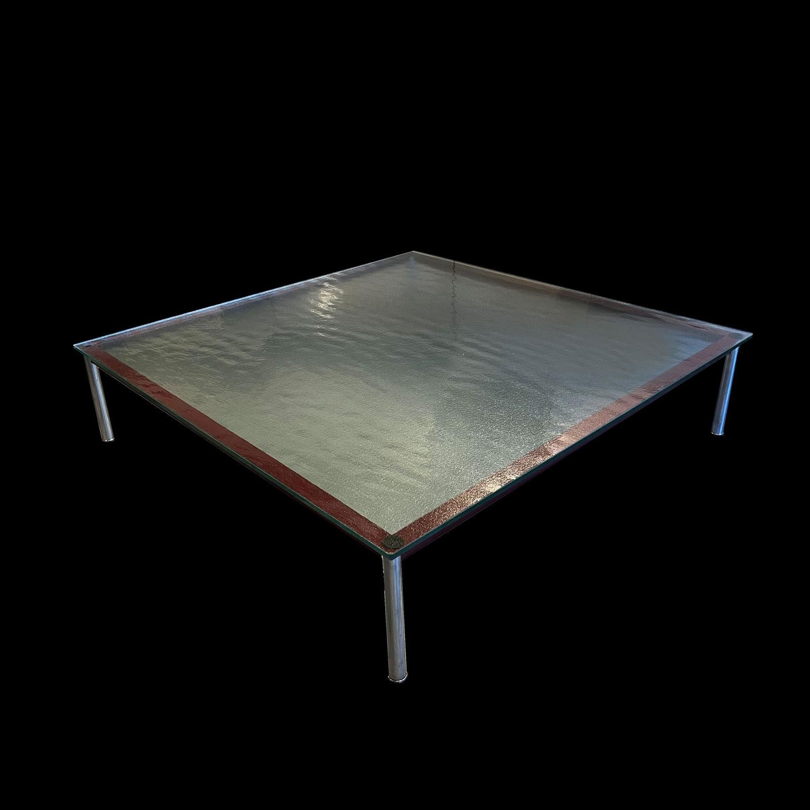 Français Le Corbusier Charlotte Perriand Pierre Jeanneret table LC10 Cassina en vente