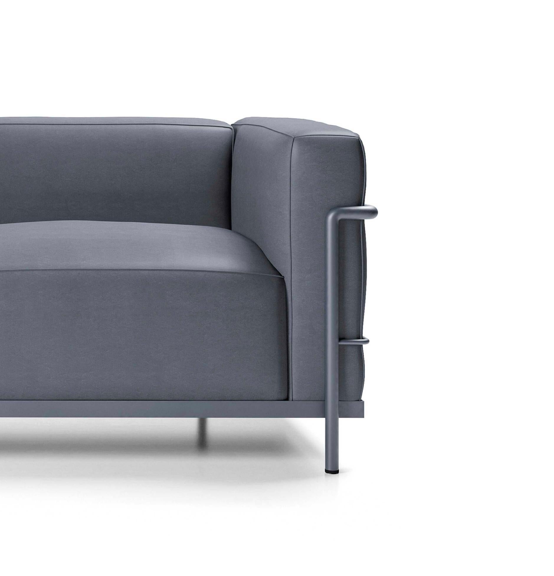 Le Corbusier Fauteuil Grand Confort, Grand Modèle Deux Places Durable en vente 3