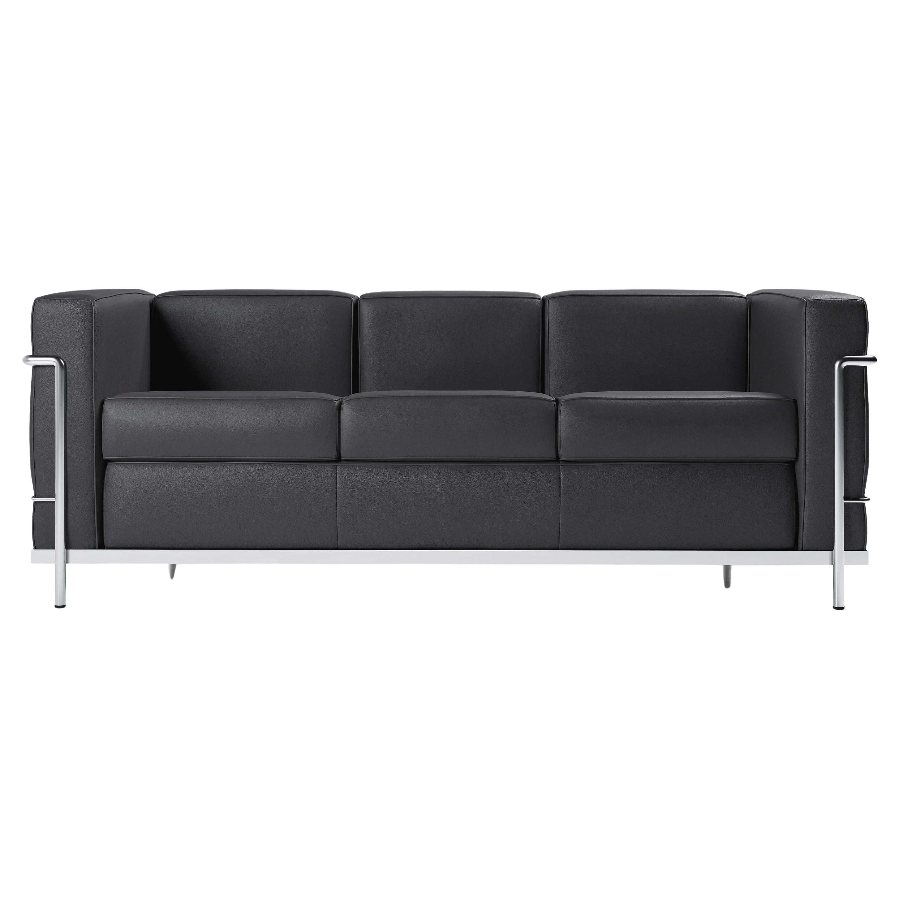 Le Corbusier Fauteuil Grand Confort, Petit Modèle, Trois Places, Durable Sofa