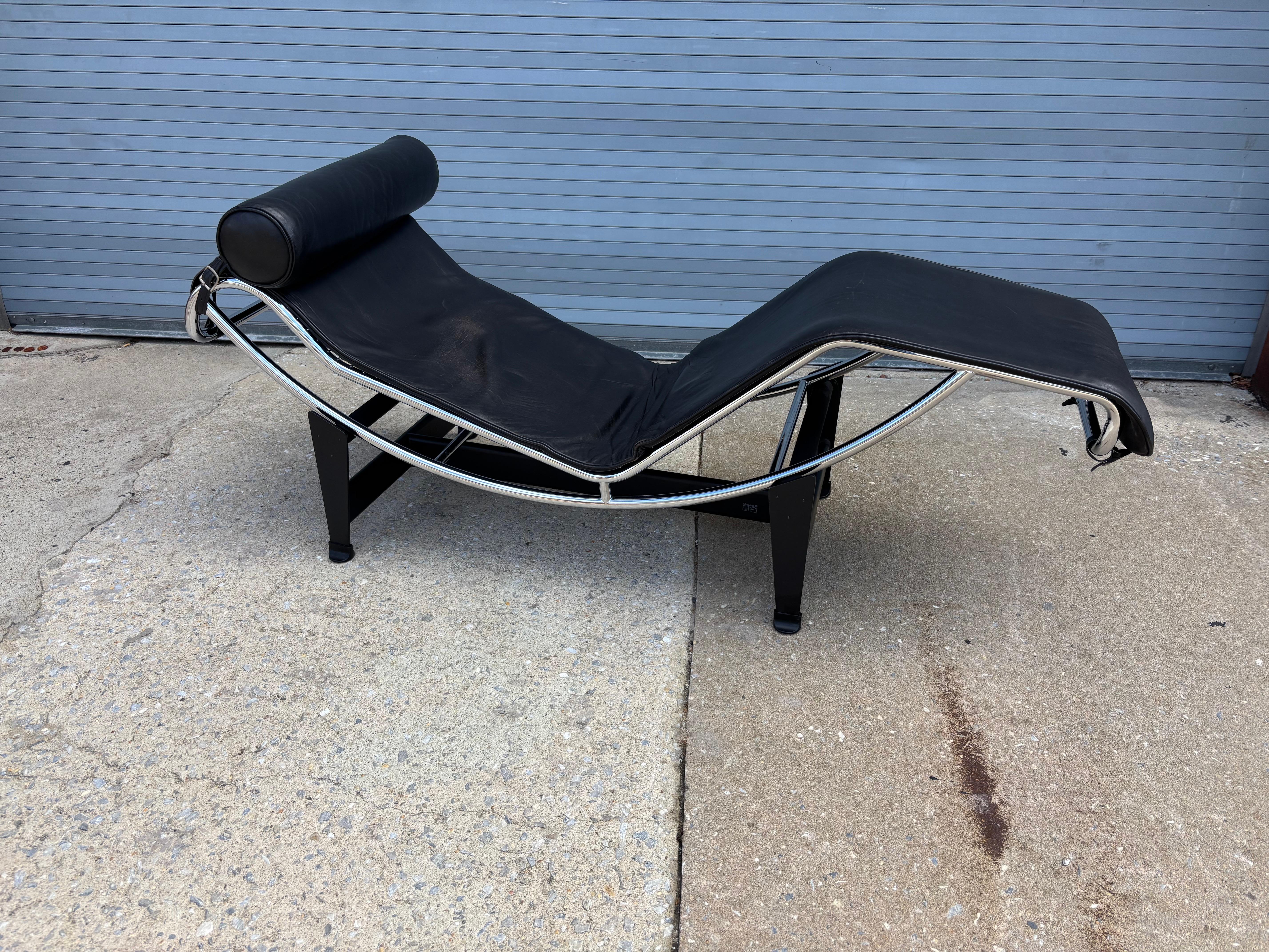 Chaiselongue LC-4 von Le Corbusier für Cassina im Angebot 2