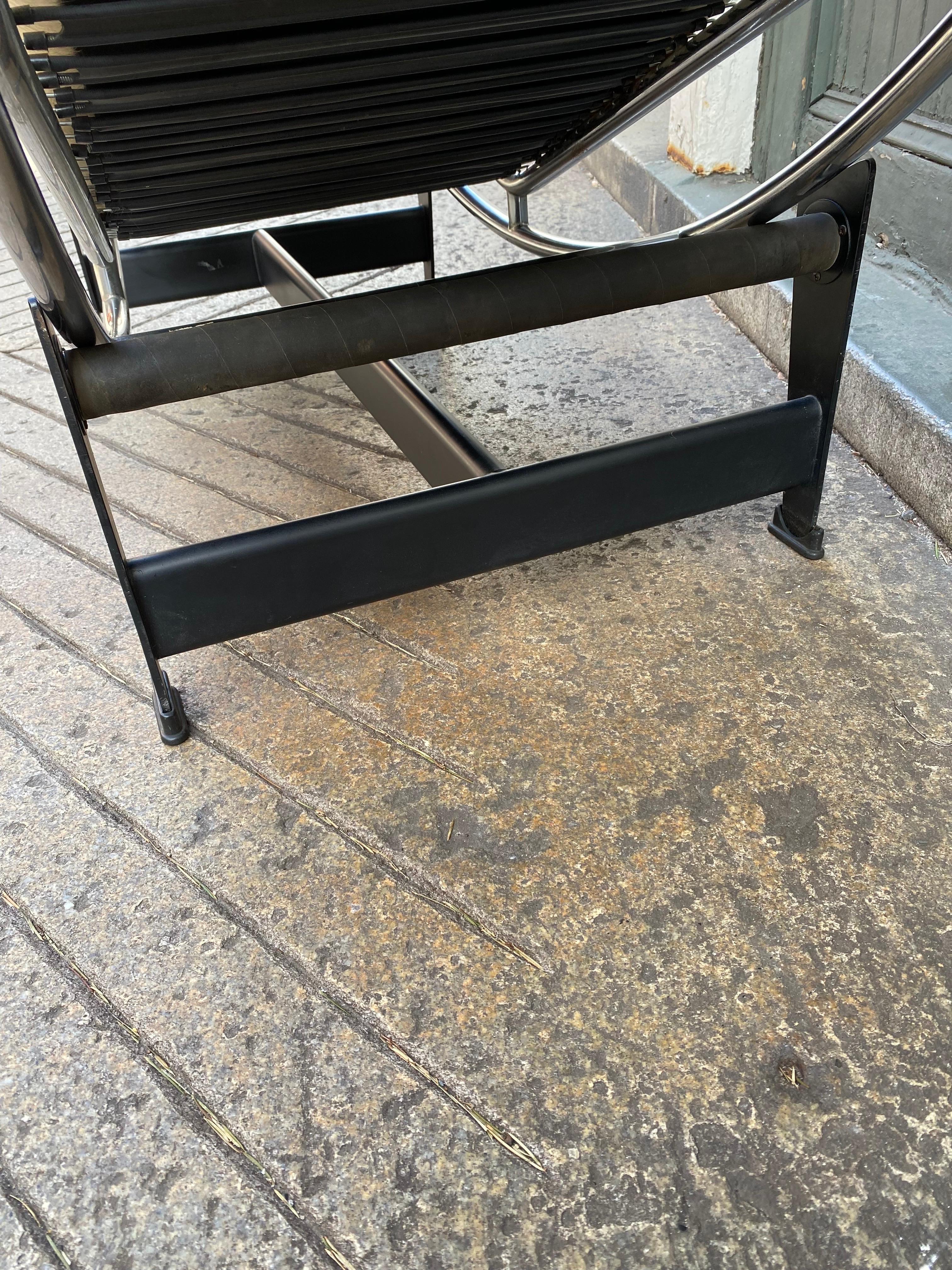 Métal Chaise longue LC4 de Le Corbusier pour Cassina en vente