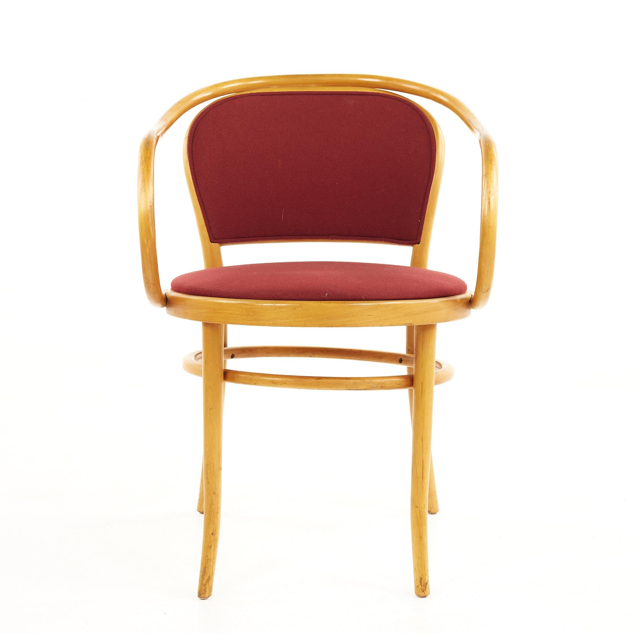 Esszimmerstühle aus Bugholz, 6er-Set, von Corbusier für Thonet, Mitte des Jahrhunderts im Zustand „Gut“ im Angebot in Countryside, IL