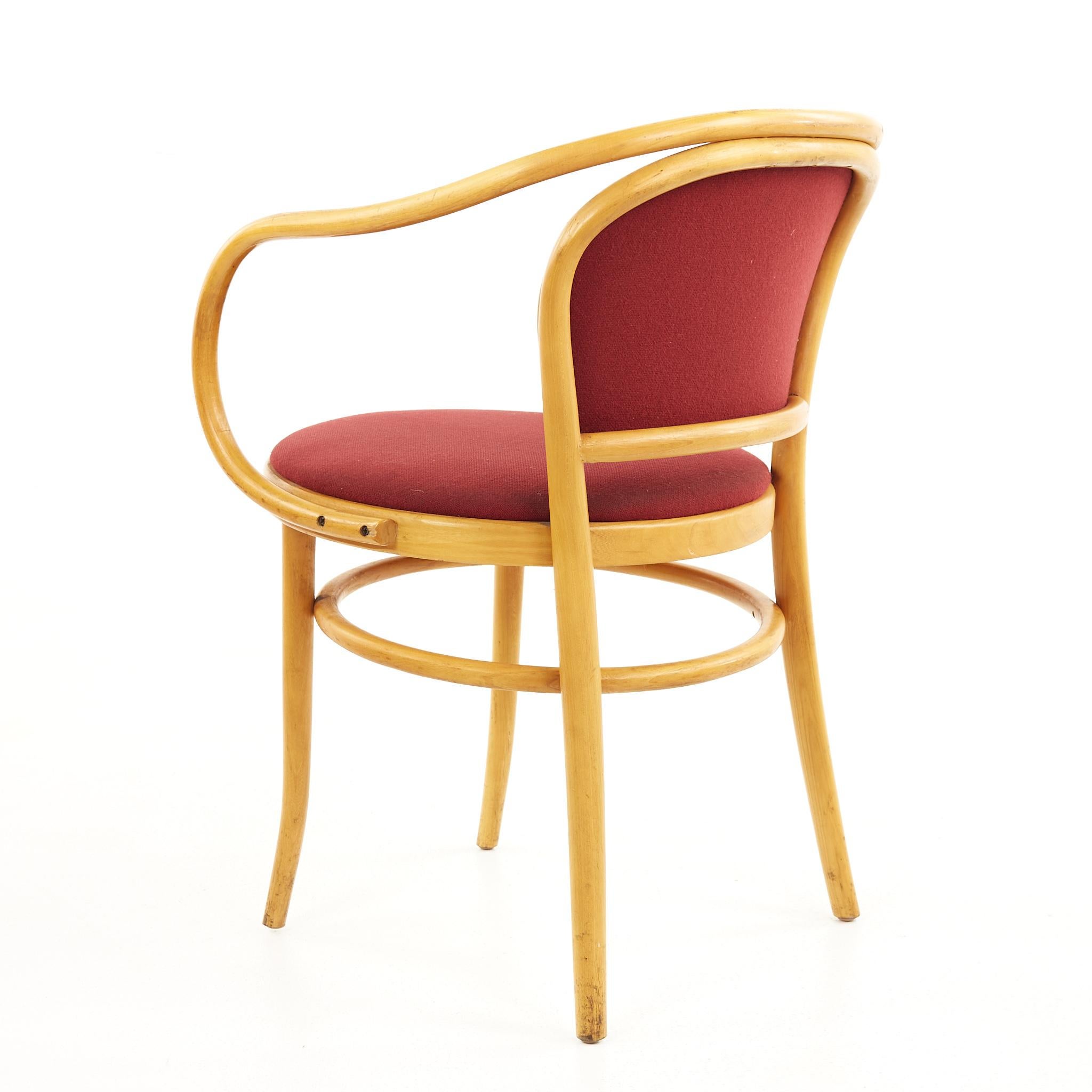 Upholstery Le Corbusier for Thonet Mid Century Bentwood Dining Chairs, Set of 6 For Sale