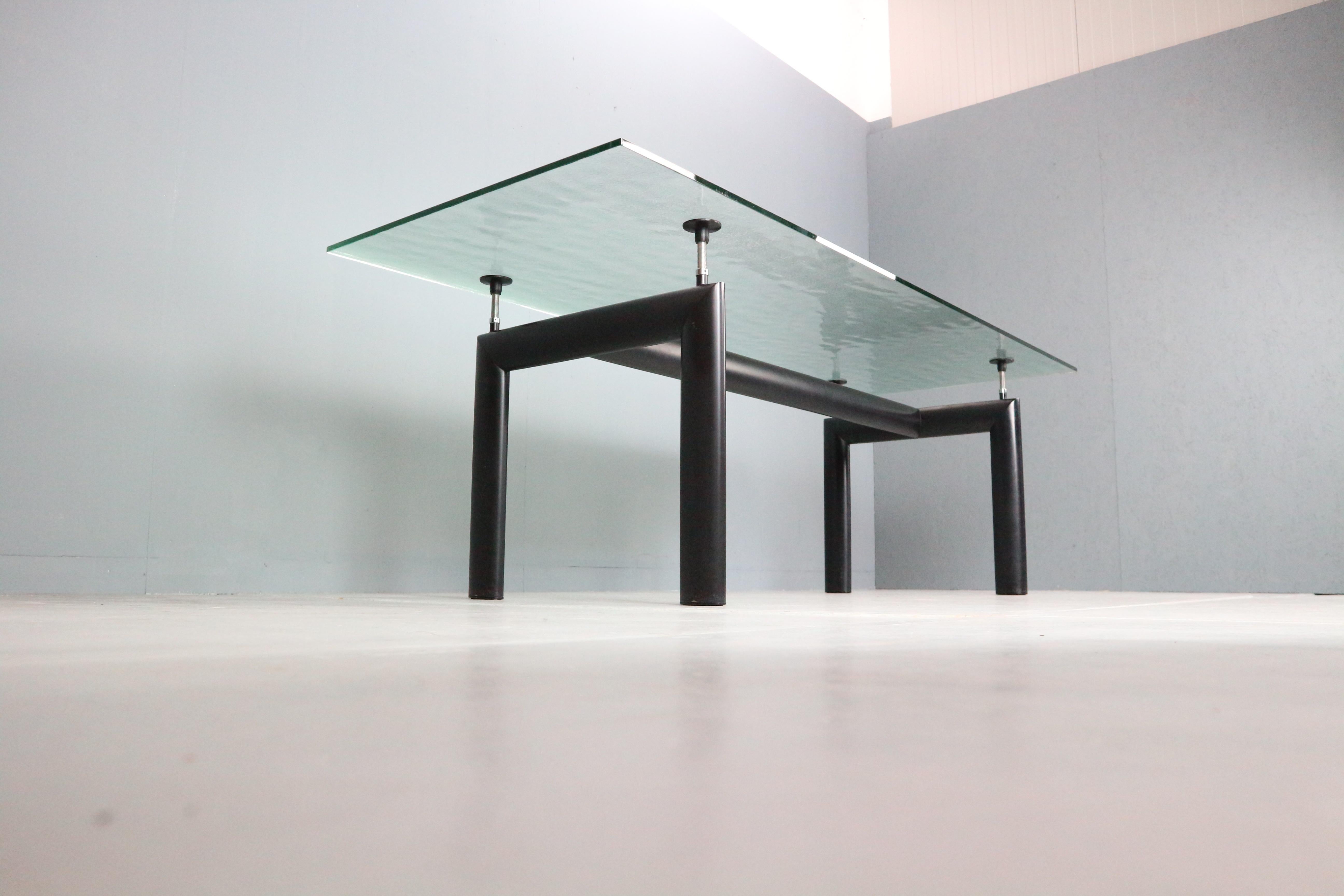 Acier Table de salle à manger en verre Le Corbusier 'LC6' pour Cassina, 1970 Italie en vente