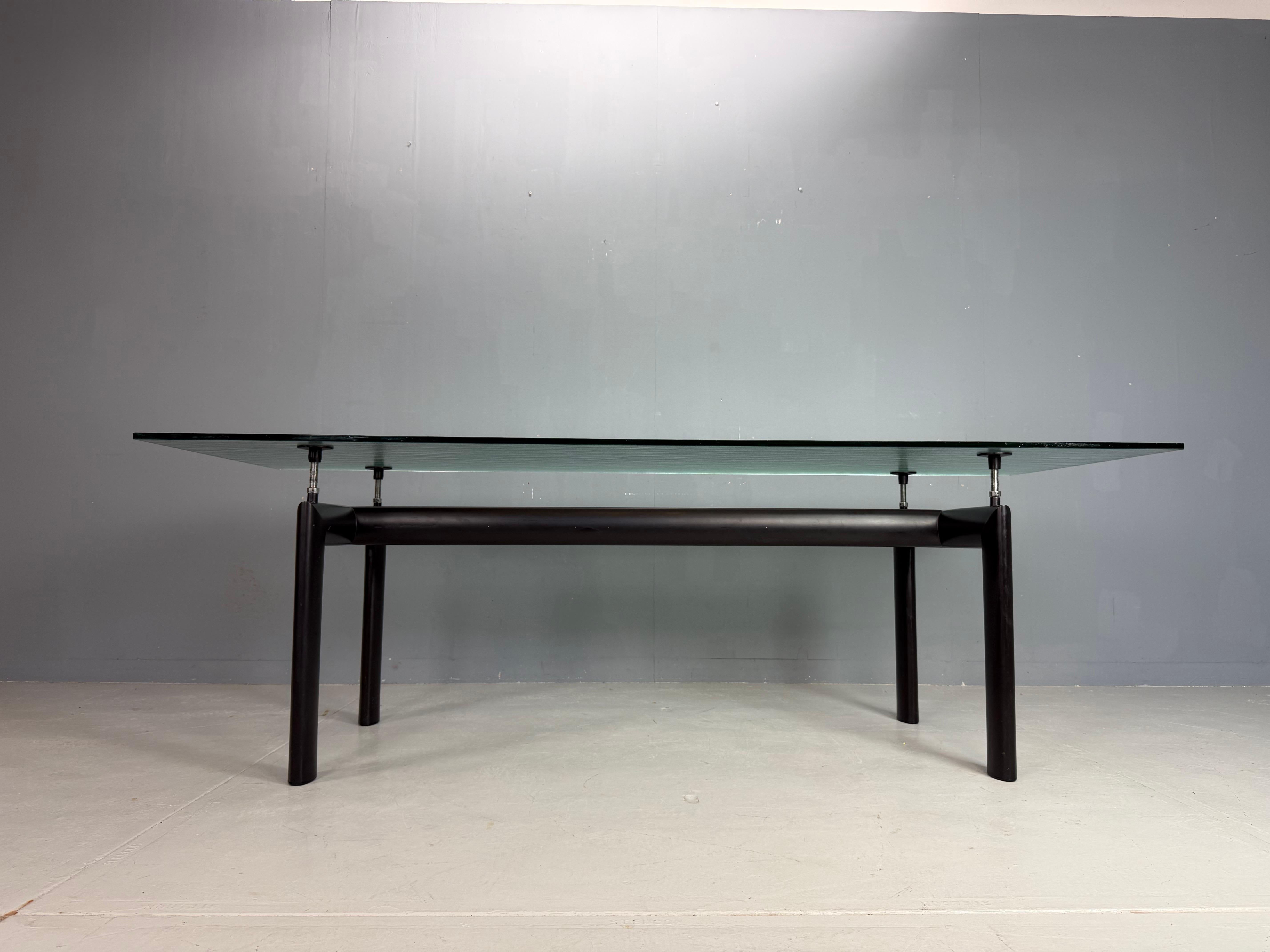 Le Corbusier Glass Dinning Table ‘LC6’ For Cassina, 1970s Italy In Good Condition For Sale In The Hague, NL