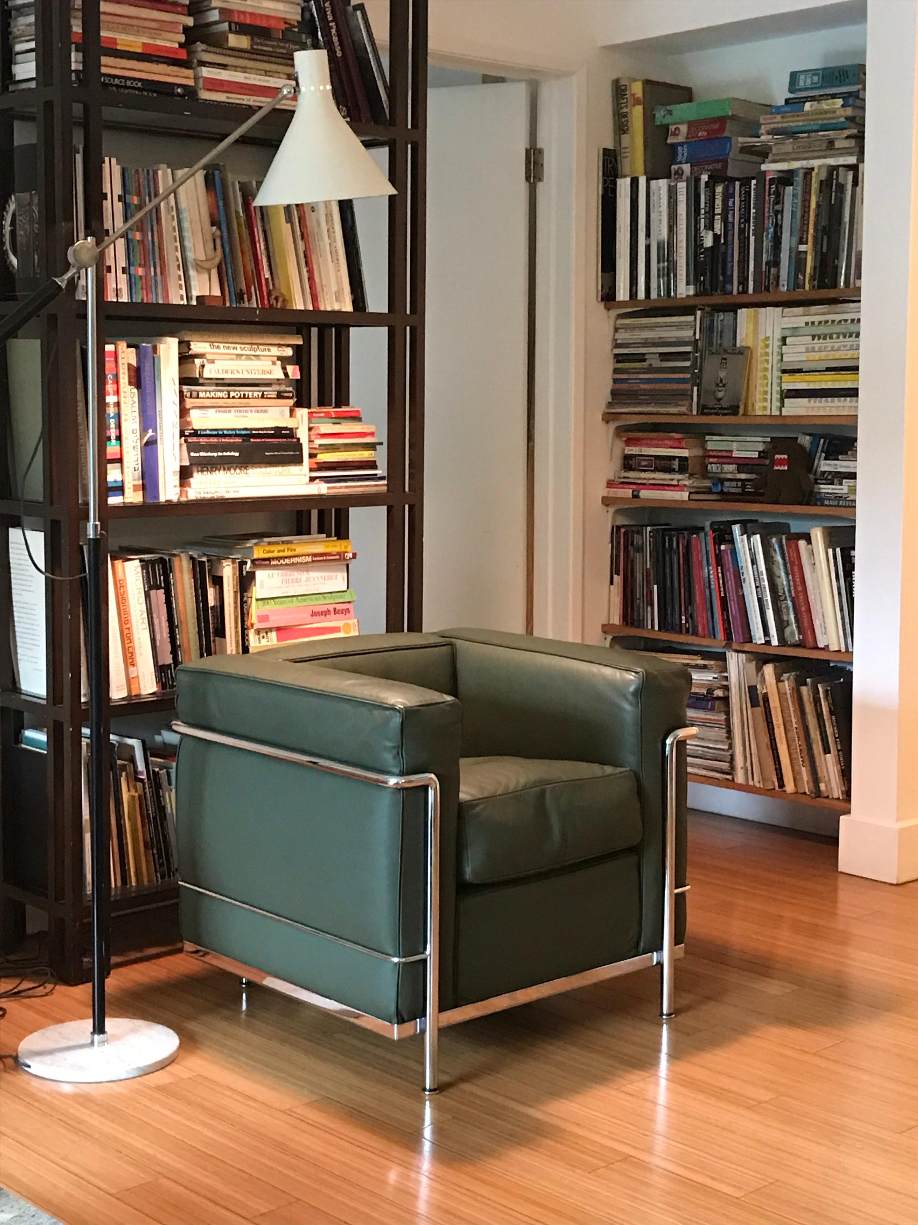 Modern Le Corbusier 'Grand Confort' Custom Green Leather Chair by Cassina