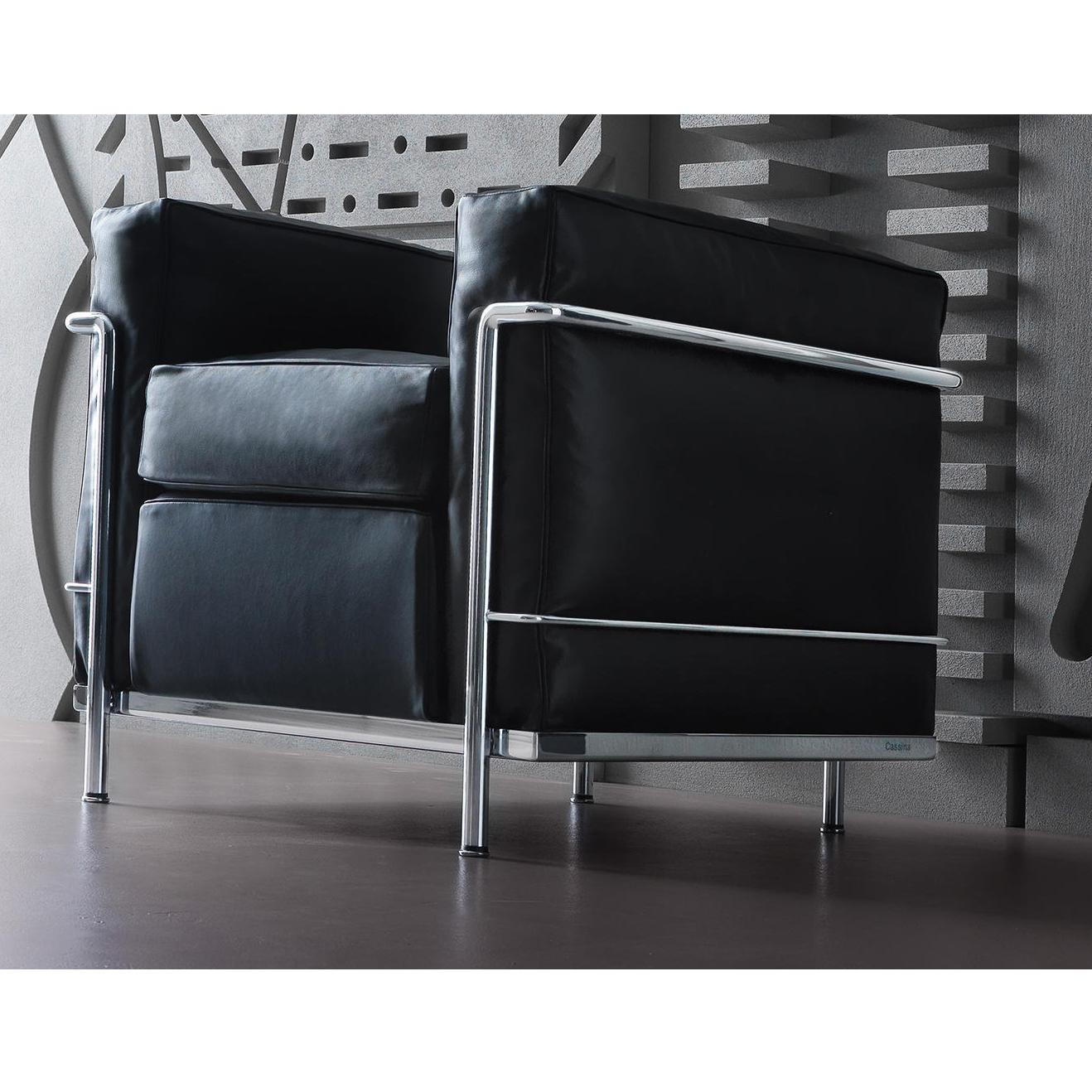 Steel Le Corbusier, Jeanneret, Charlotte Perriand LC2 Poltrona Armchair by Cassina For Sale