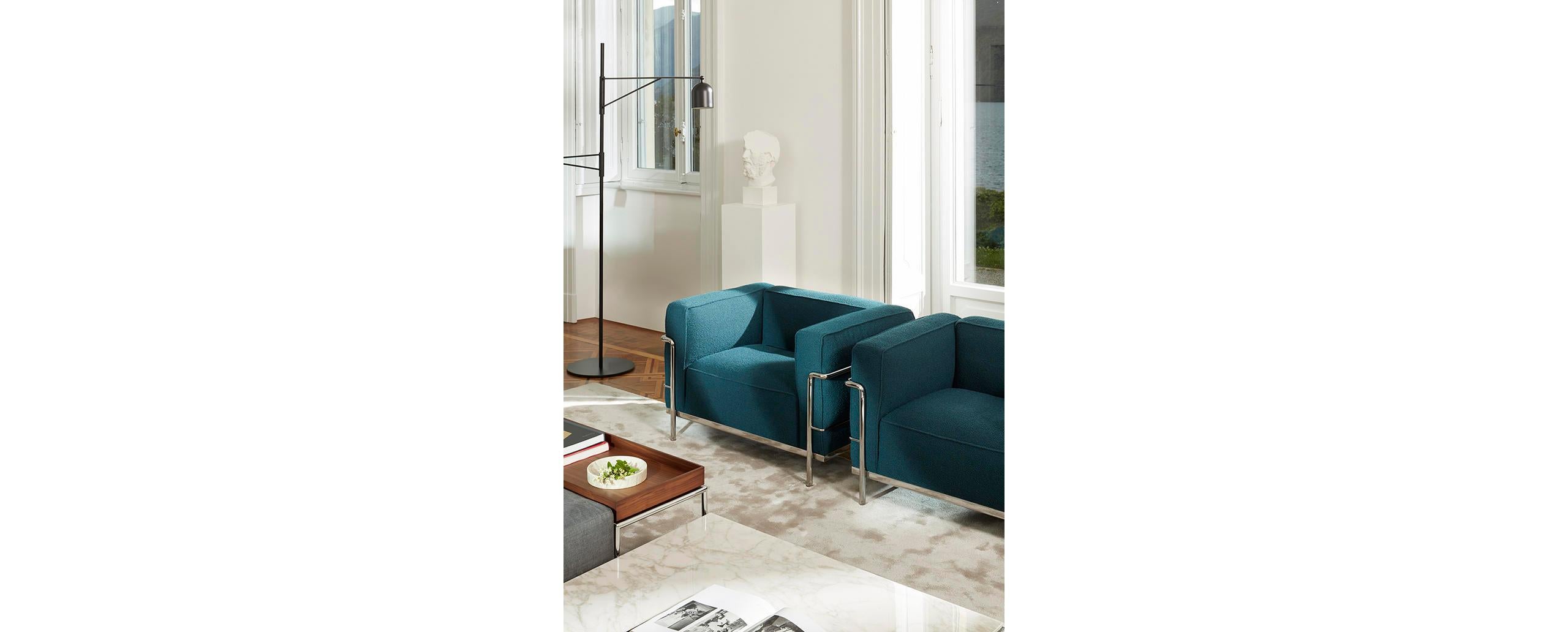 Le Corbusier, Jeanneret, Charlotte Perriand LC3 Fauteuil by Cassina For Sale 1
