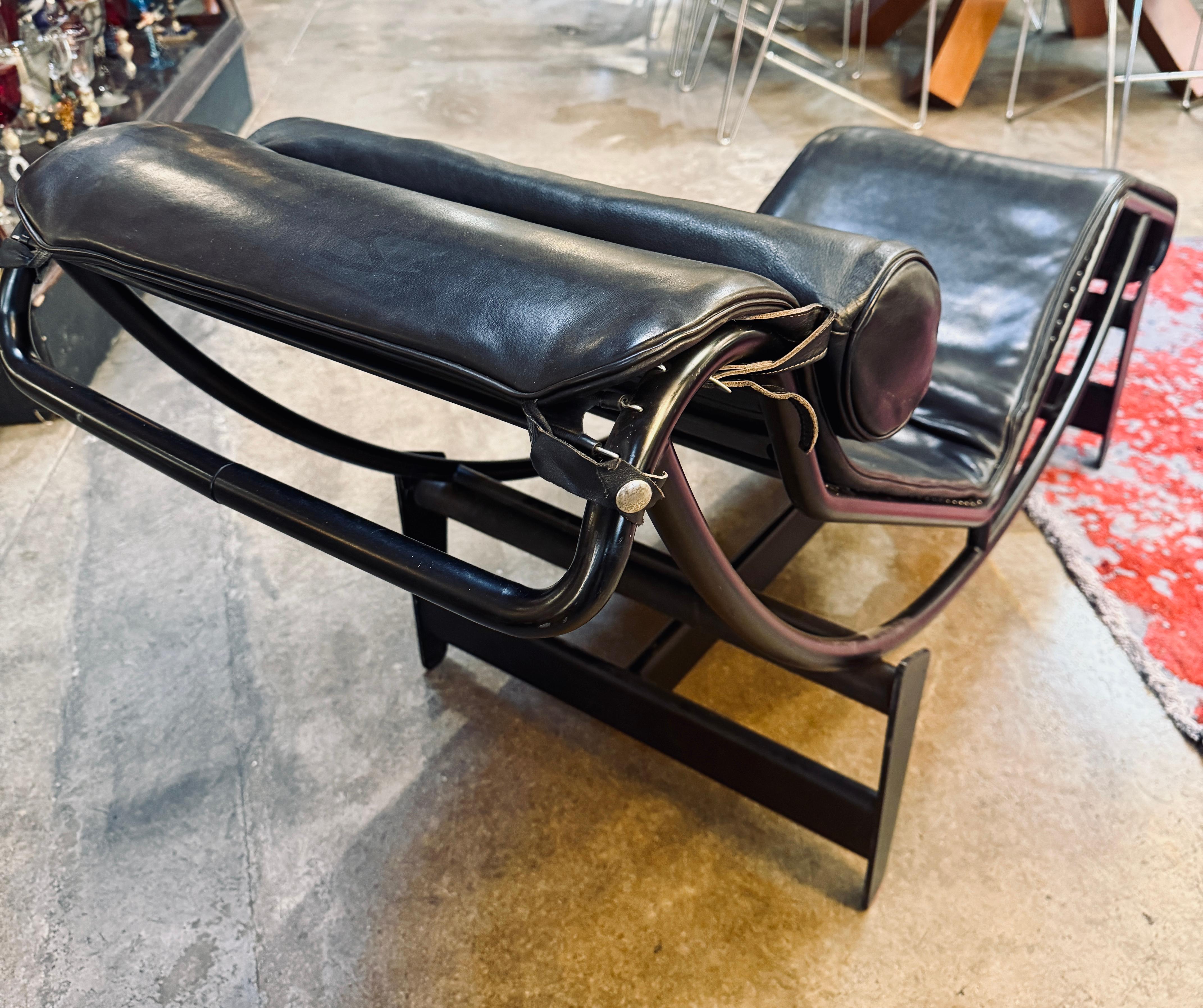 Le Corbusier, Jeanneret, Charlotte Perriand LC4 Noire Chaise Lounge by Cassina 2
