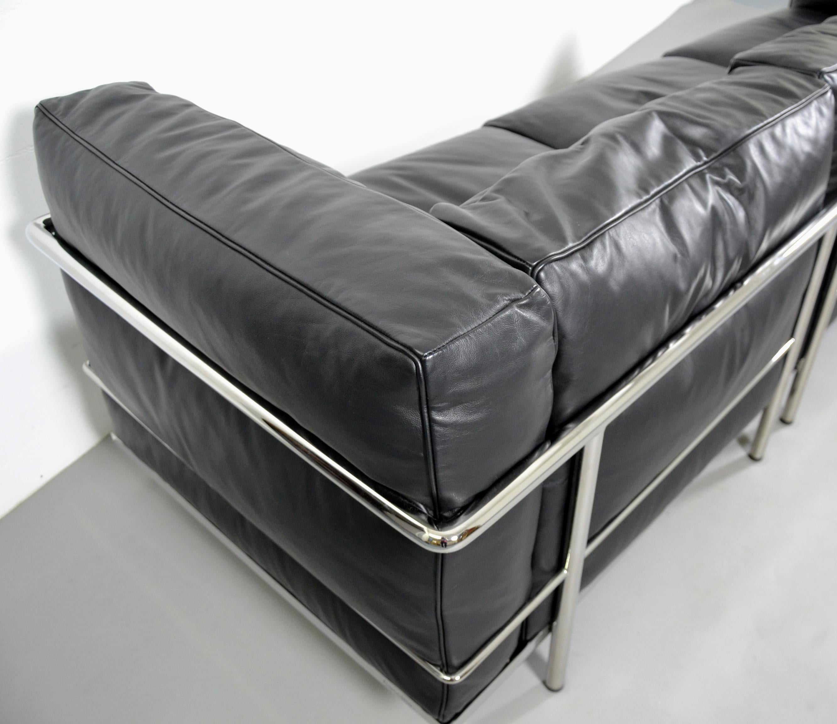 Early 20th Century Le Corbusier, Jeanneret, Perriand LC3 Sofa Cassina Leather Down-Pillows