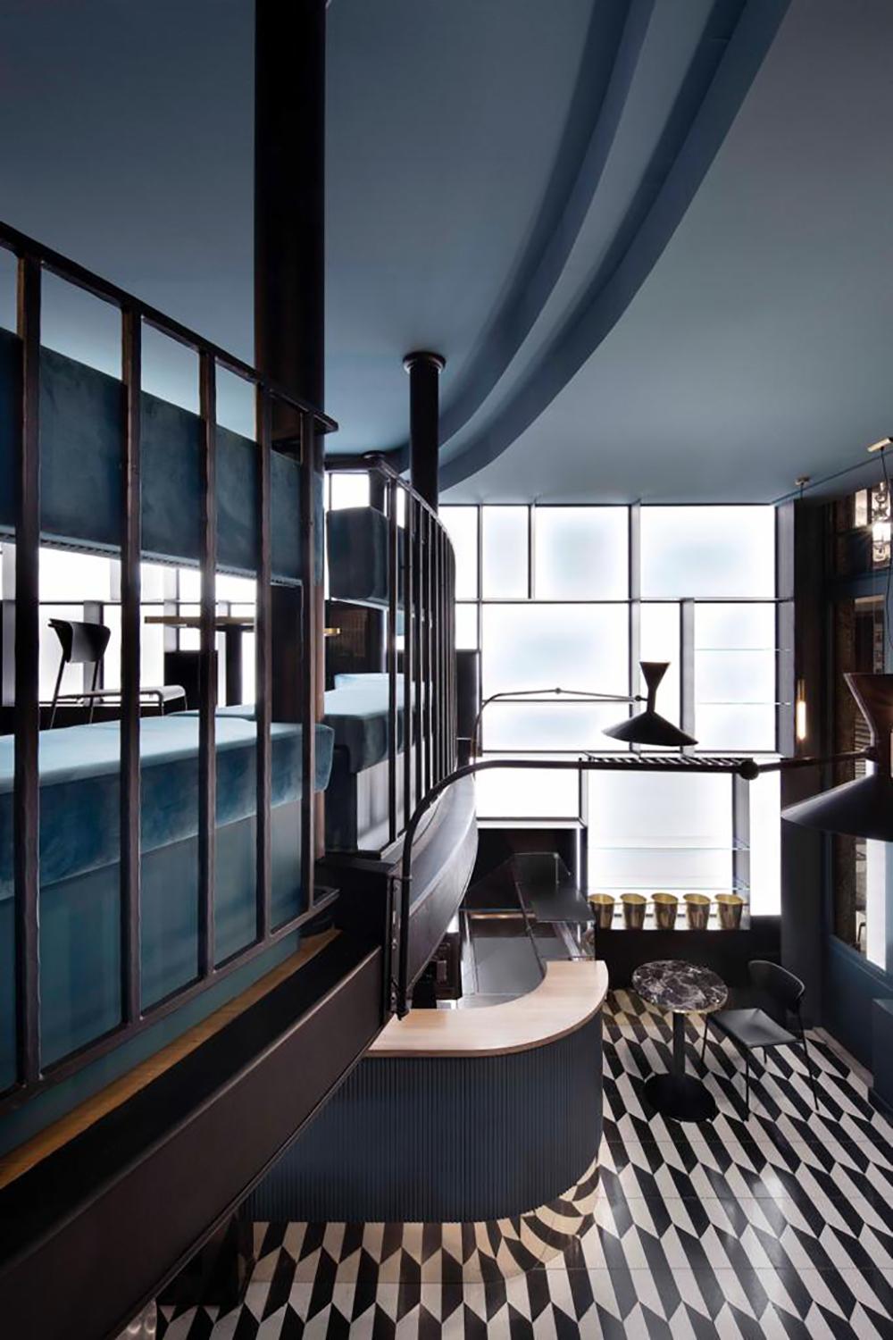 XXI secolo e contemporaneo Lampada da parete 'Lampe De Marseille' di Le Corbusier per Nemo in nero in vendita