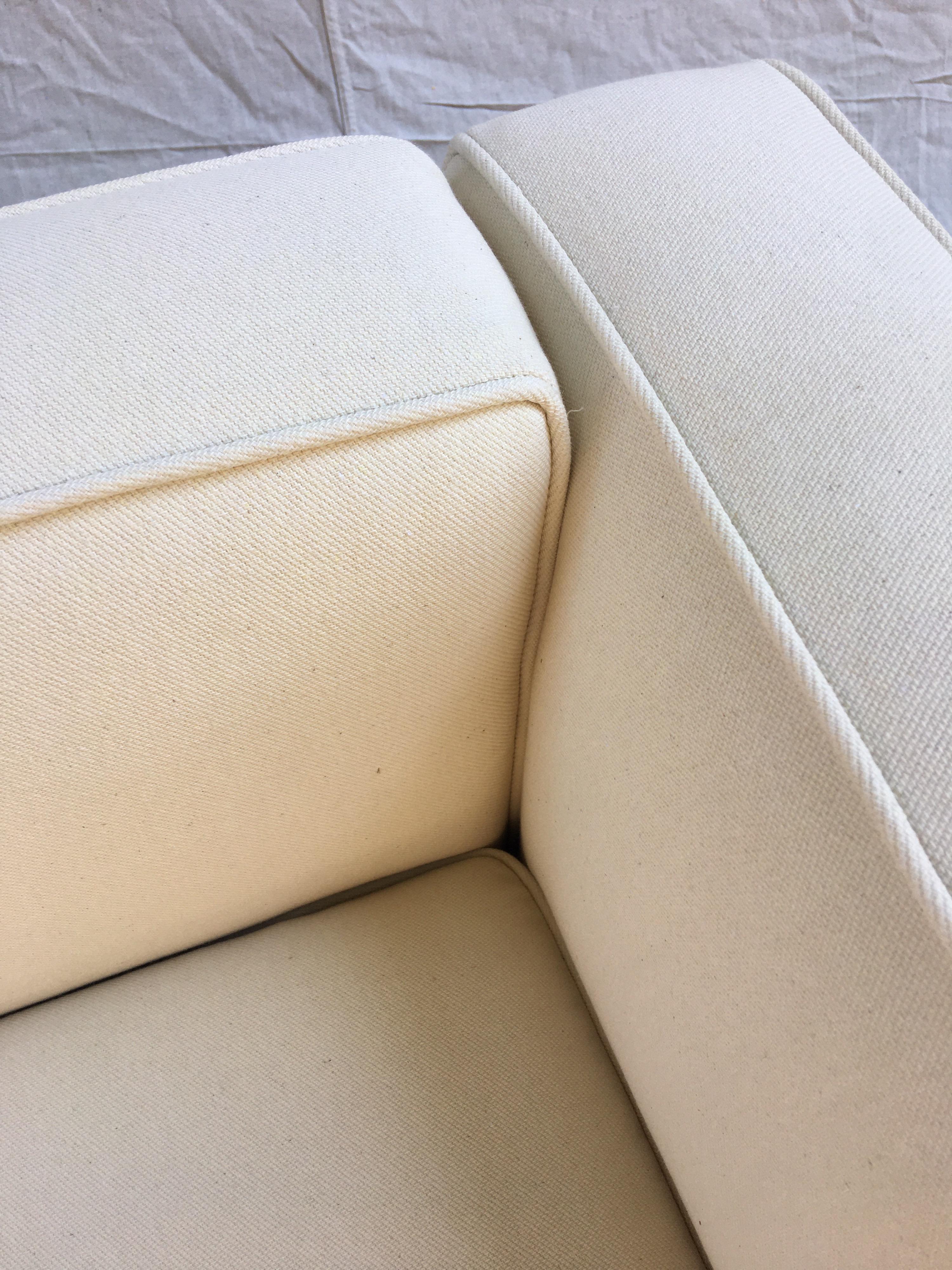 Le Corbusier LC-3 Lounge Chairs for Cassina in Off White Canvas 1