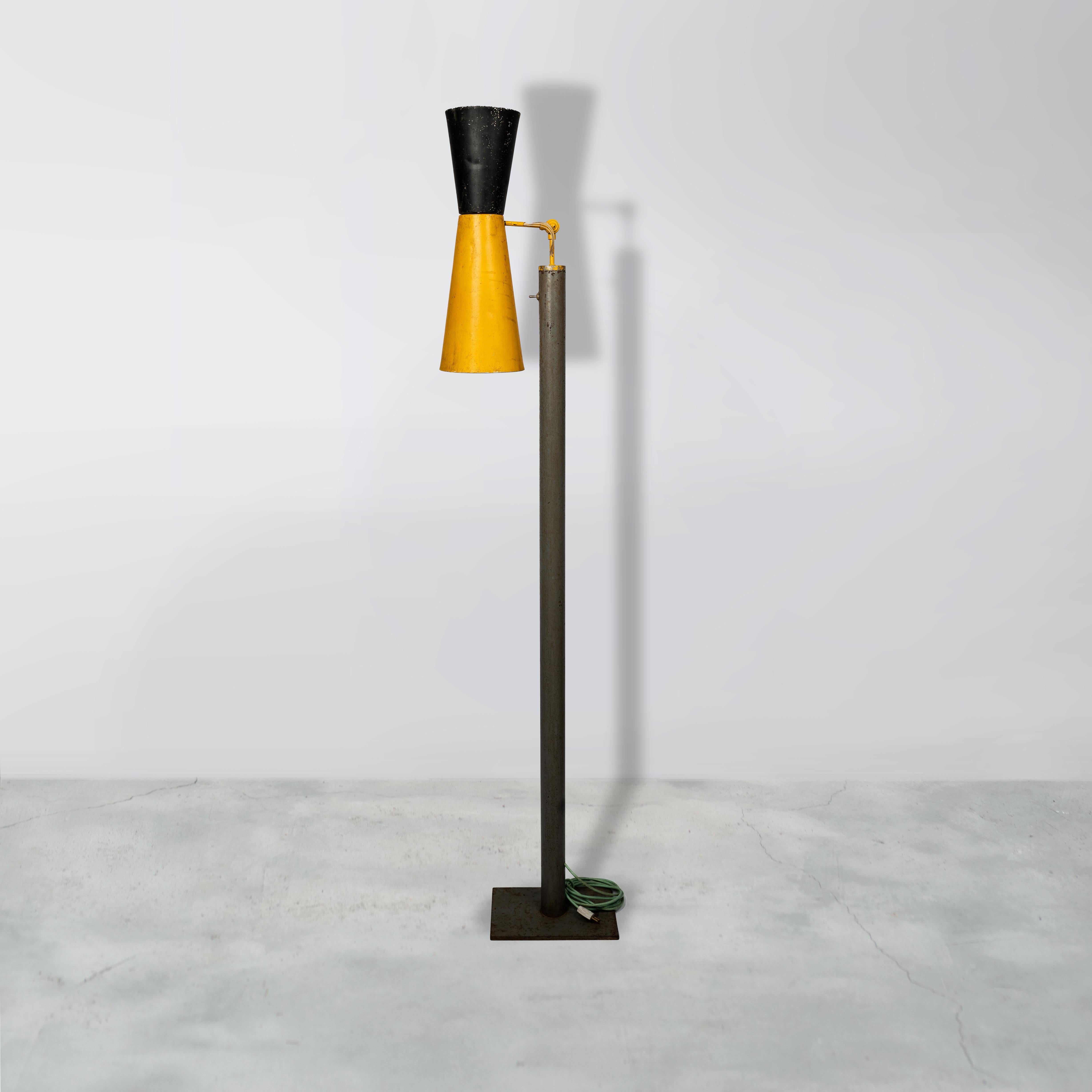 Mid-Century Modern Le Corbusier LC-LU-02-A Lamp/ Authentic Floor Diabolo Lamp For Sale