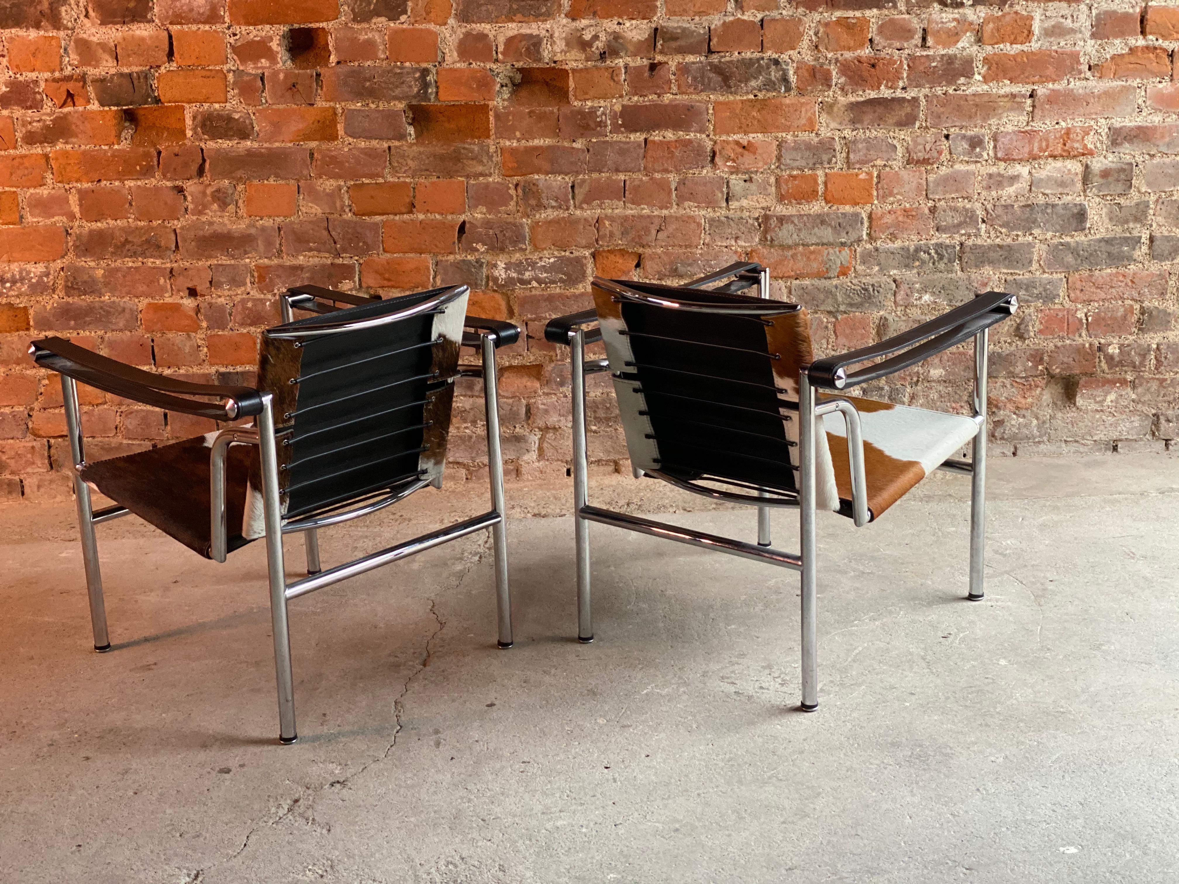 italien u2028Chaises basculantes Le Corbusier LC1 de Charlotte Perriand et Pierre Jeanneret