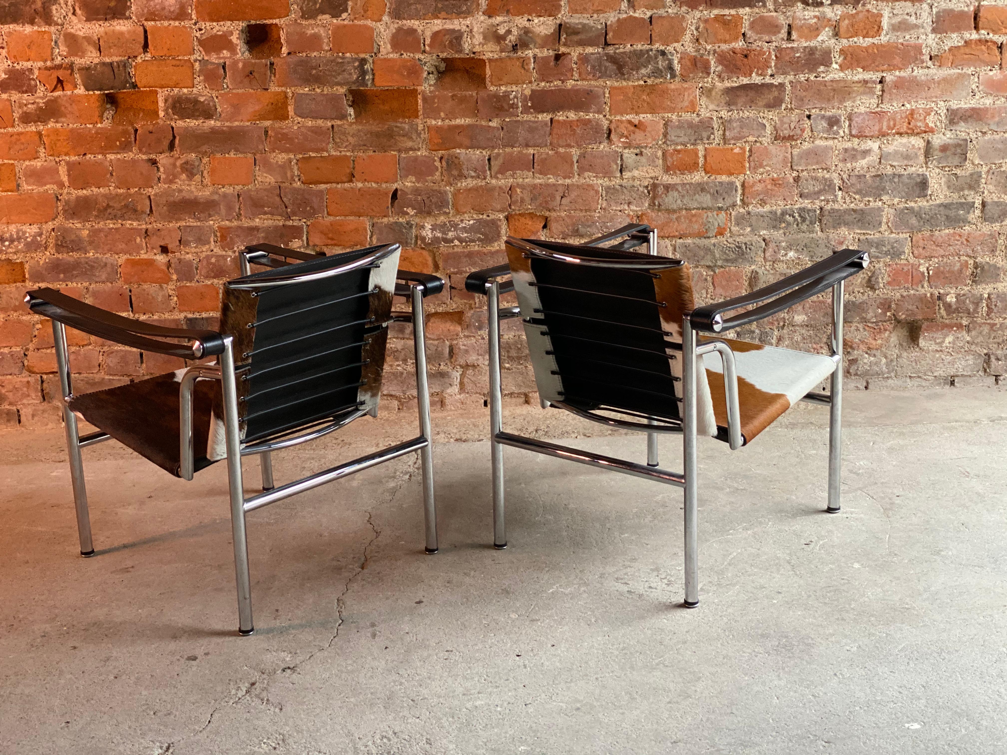  Le Corbusier LC1 Basculant Chairs by Charlotte Perriand and Pierre Jeanneret In Good Condition In Longdon, Tewkesbury