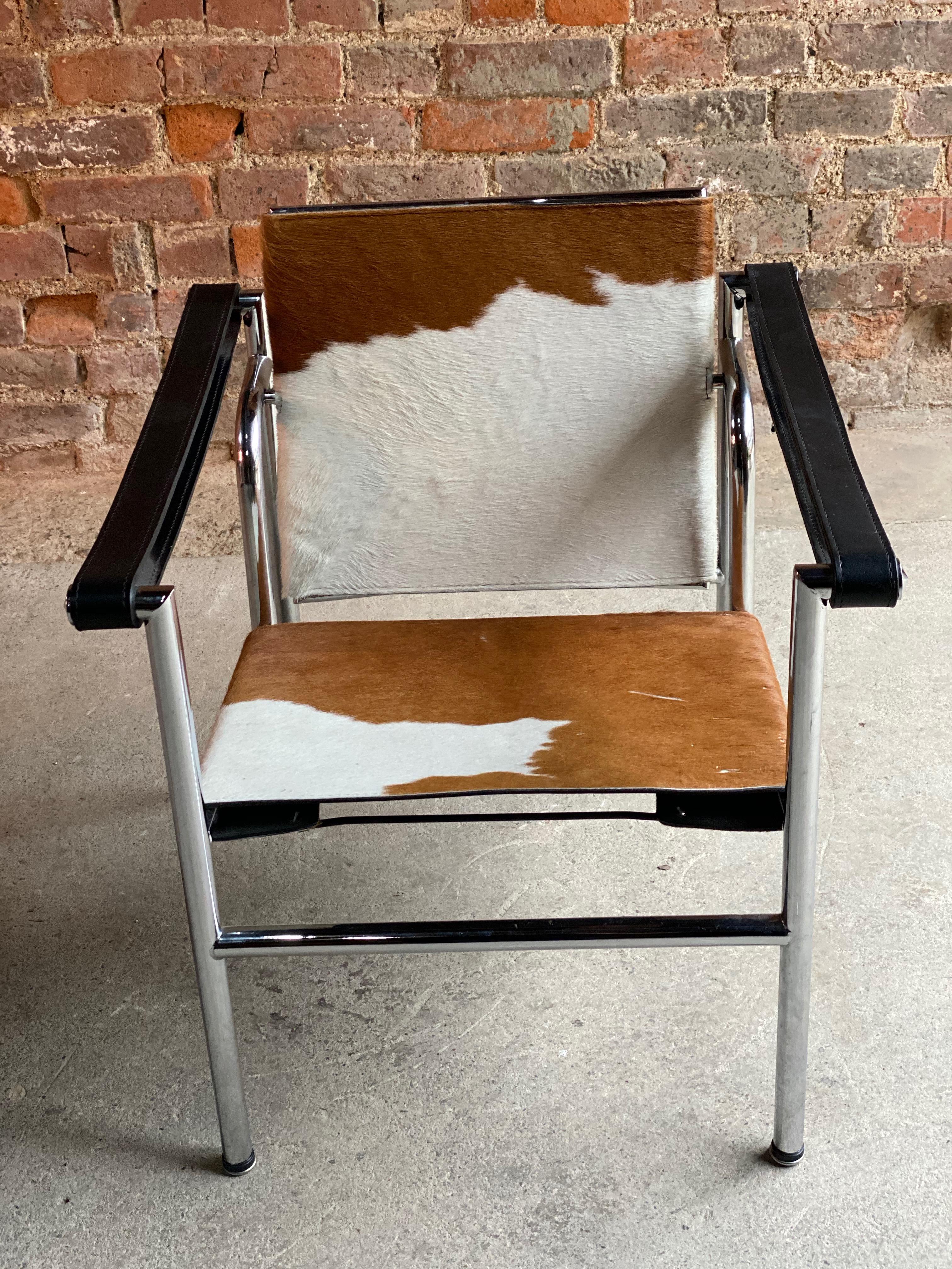 Cuir de vache u2028Chaises basculantes Le Corbusier LC1 de Charlotte Perriand et Pierre Jeanneret