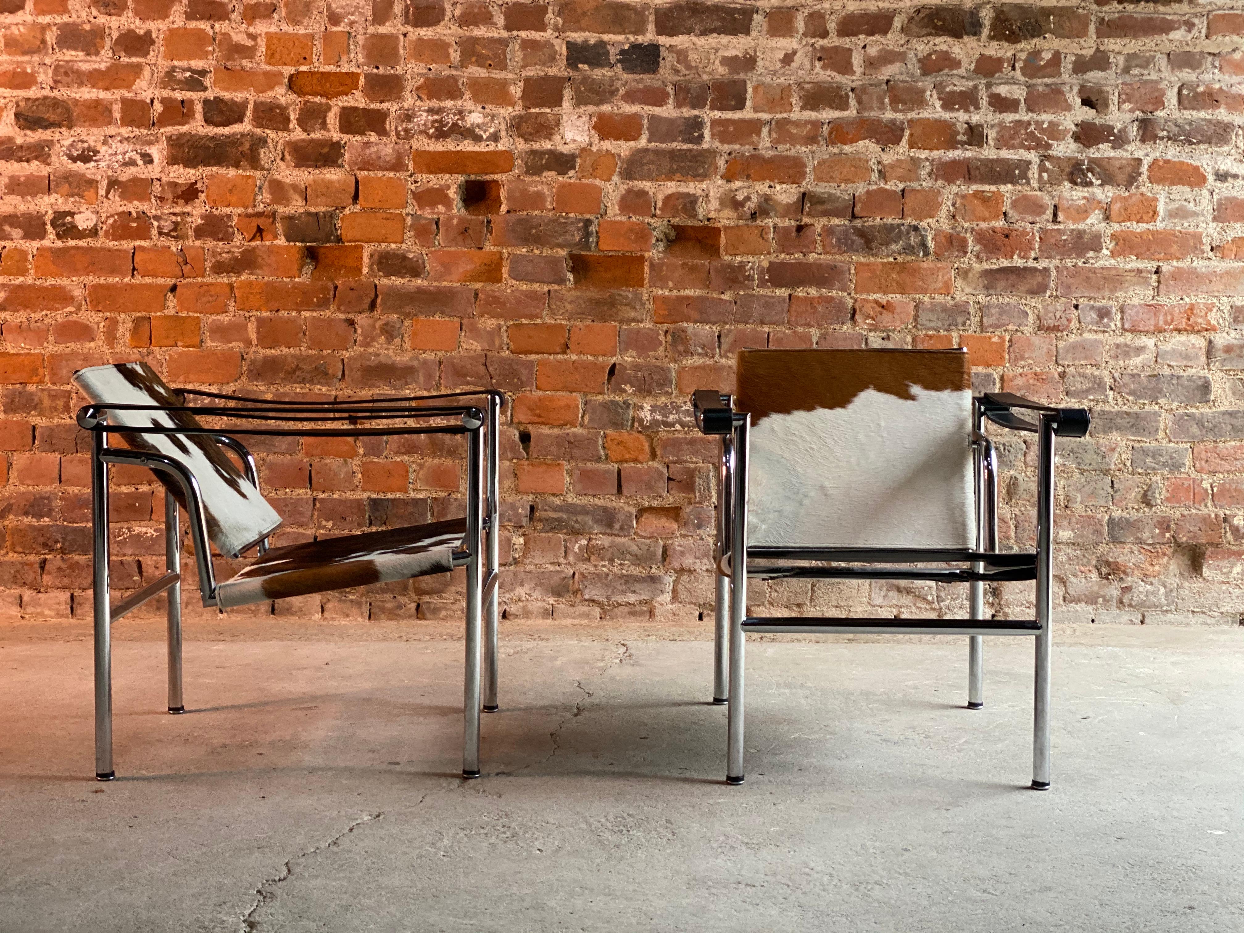 u2028Chaises basculantes Le Corbusier LC1 de Charlotte Perriand et Pierre Jeanneret 2