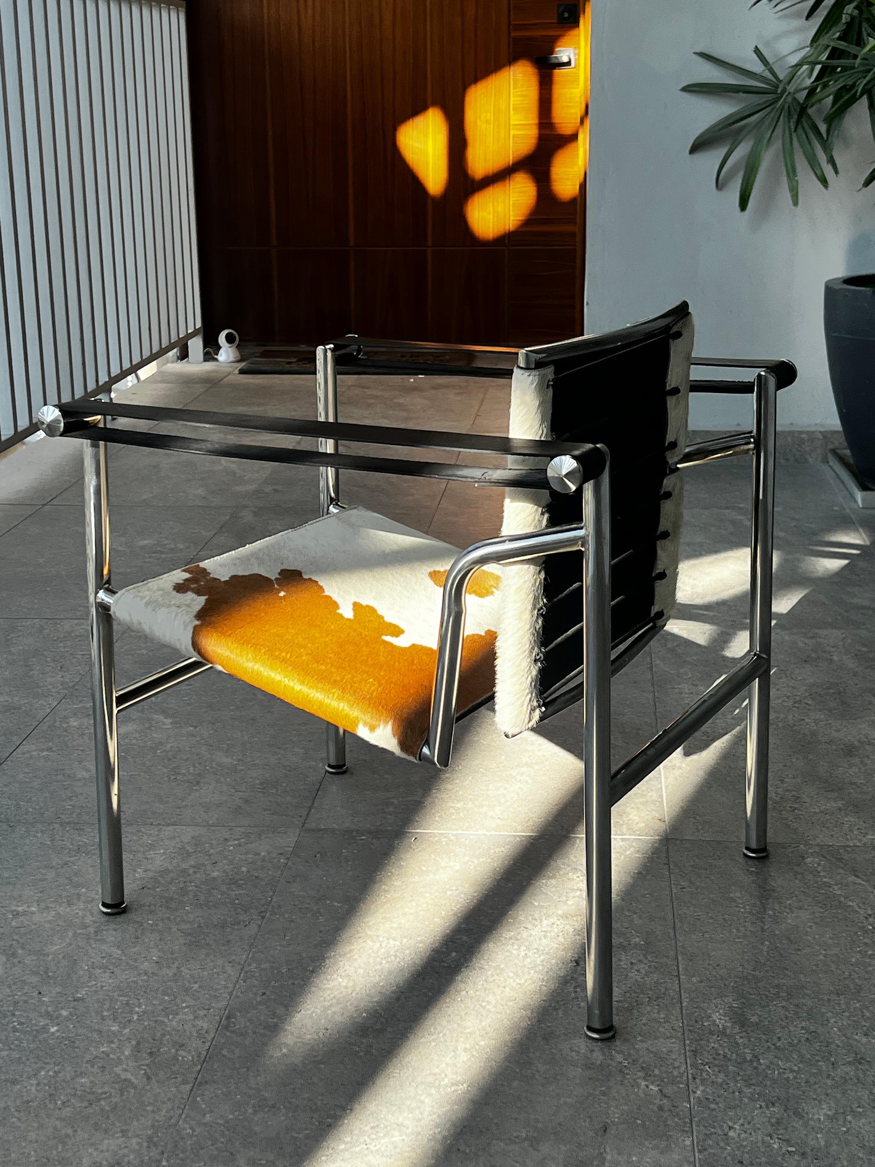 Chaise à bretelles LC1 de Le Corbusier, Cassina 1