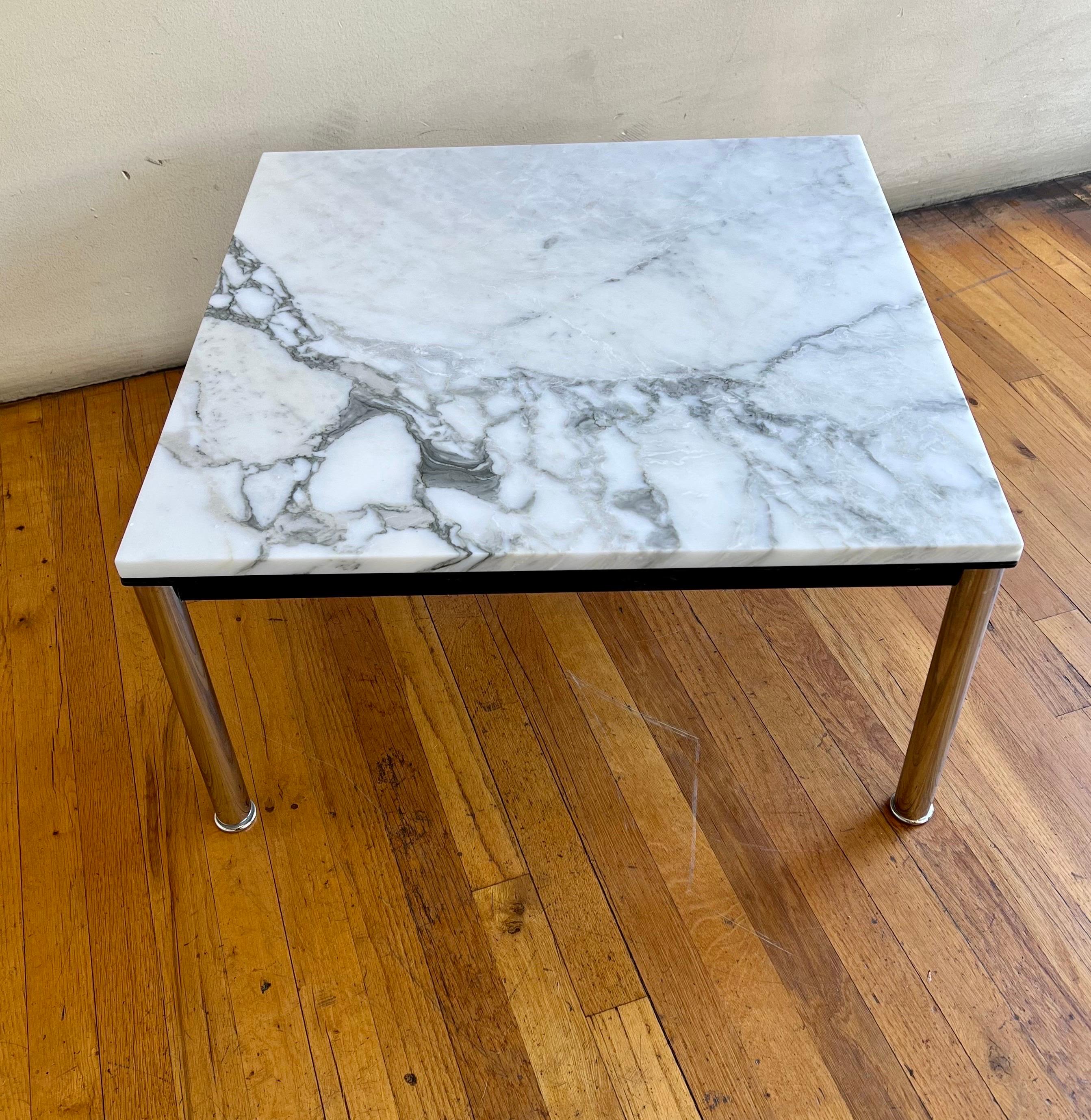 corbusier coffee table