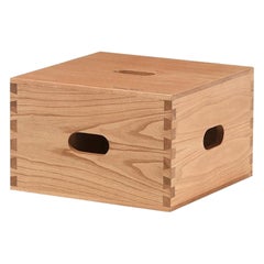 Le Corbusier LC14 Cabanon Hocker von Cassina, massives Kastanienholz, Italien