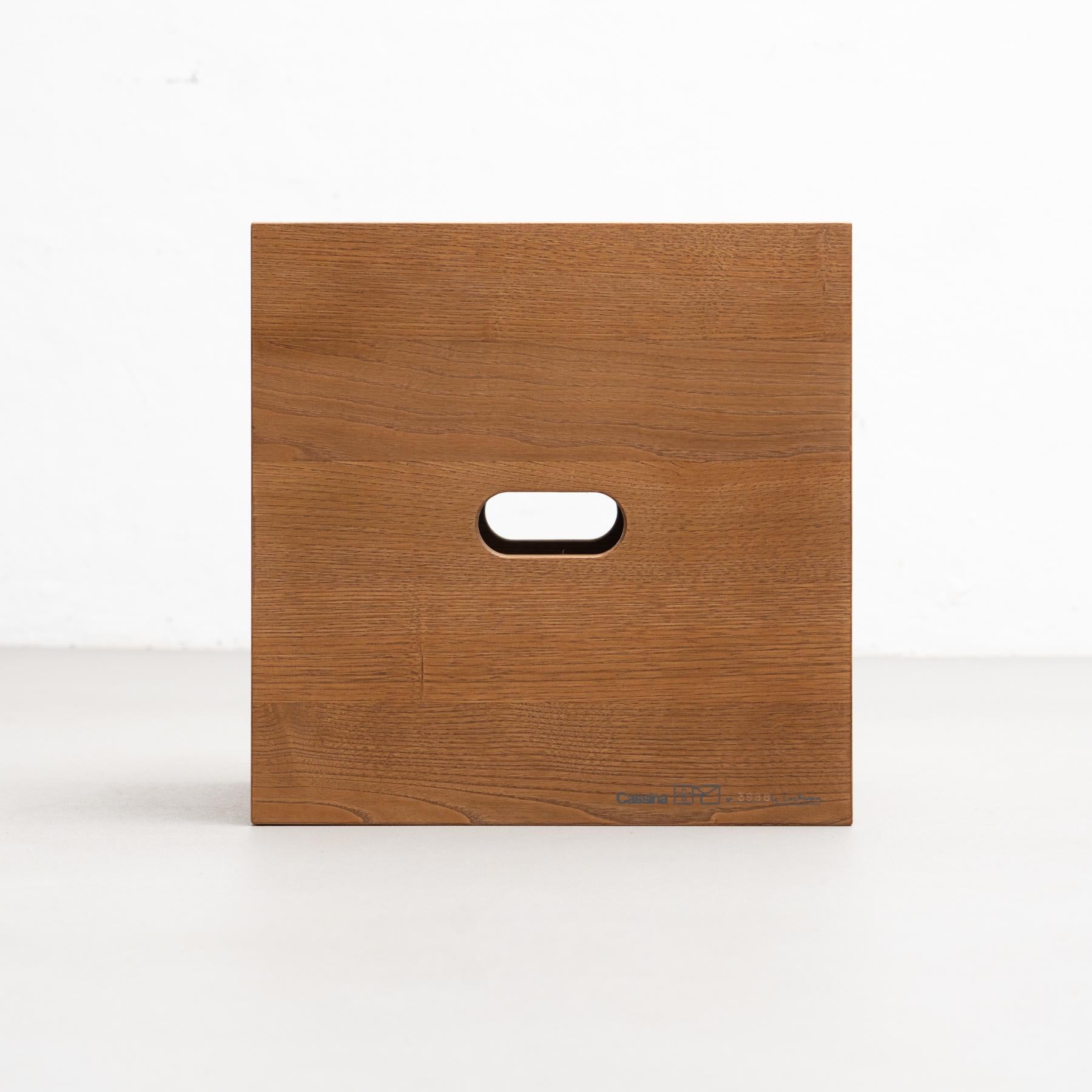 Le Corbusier LC14 Cabanon Wood Stool by Cassina In New Condition For Sale In Barcelona, Barcelona