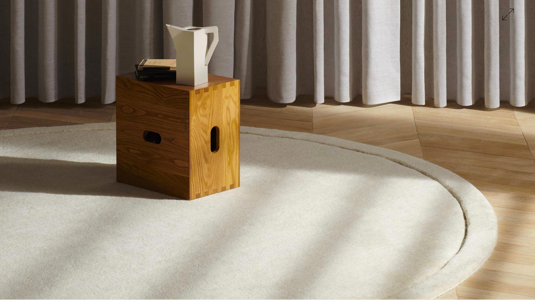 Le Corbusier LC14 Maison Du Brésil Holzhocker für Cassina im Angebot 3