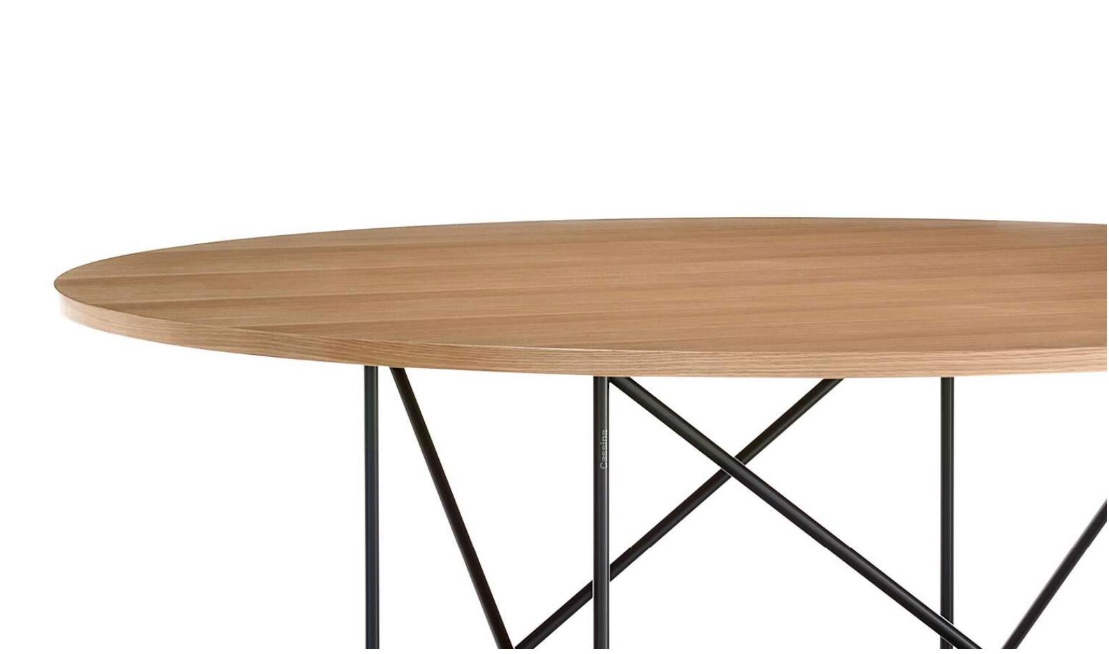 Le Corbusier LC15 Table de Conférence For Cassina In New Condition For Sale In Barcelona, Barcelona