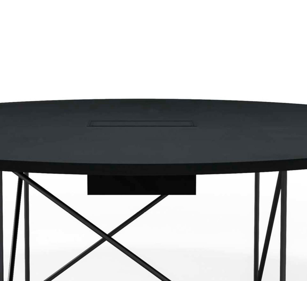 Le Corbusier LC15 Conférence-Tisch für Cassina im Zustand „Neu“ im Angebot in Barcelona, Barcelona