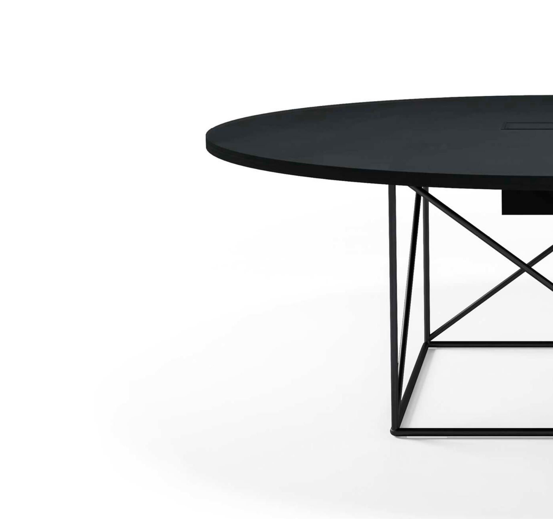 Le Corbusier LC15 Conférence-Tisch für Cassina (Walnuss) im Angebot