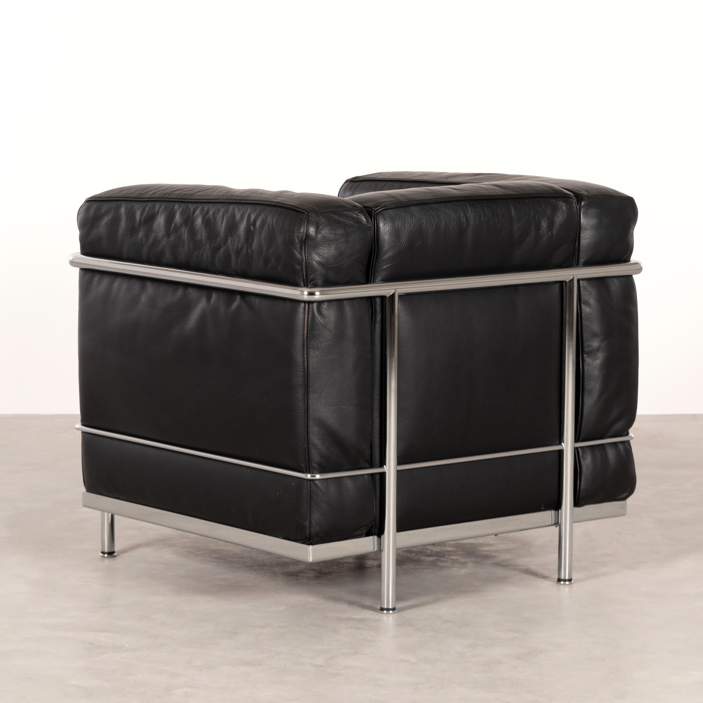20th Century Le Corbusier LC2 Armchair in Black Leather for Cassina, Italy