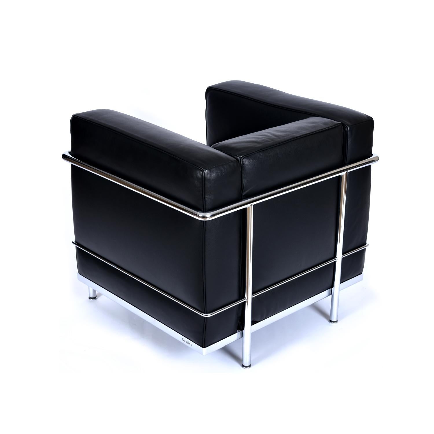 Contemporary Le Corbusier LC2 Chair by Cassina Made in Italy Chrome and Black Leather