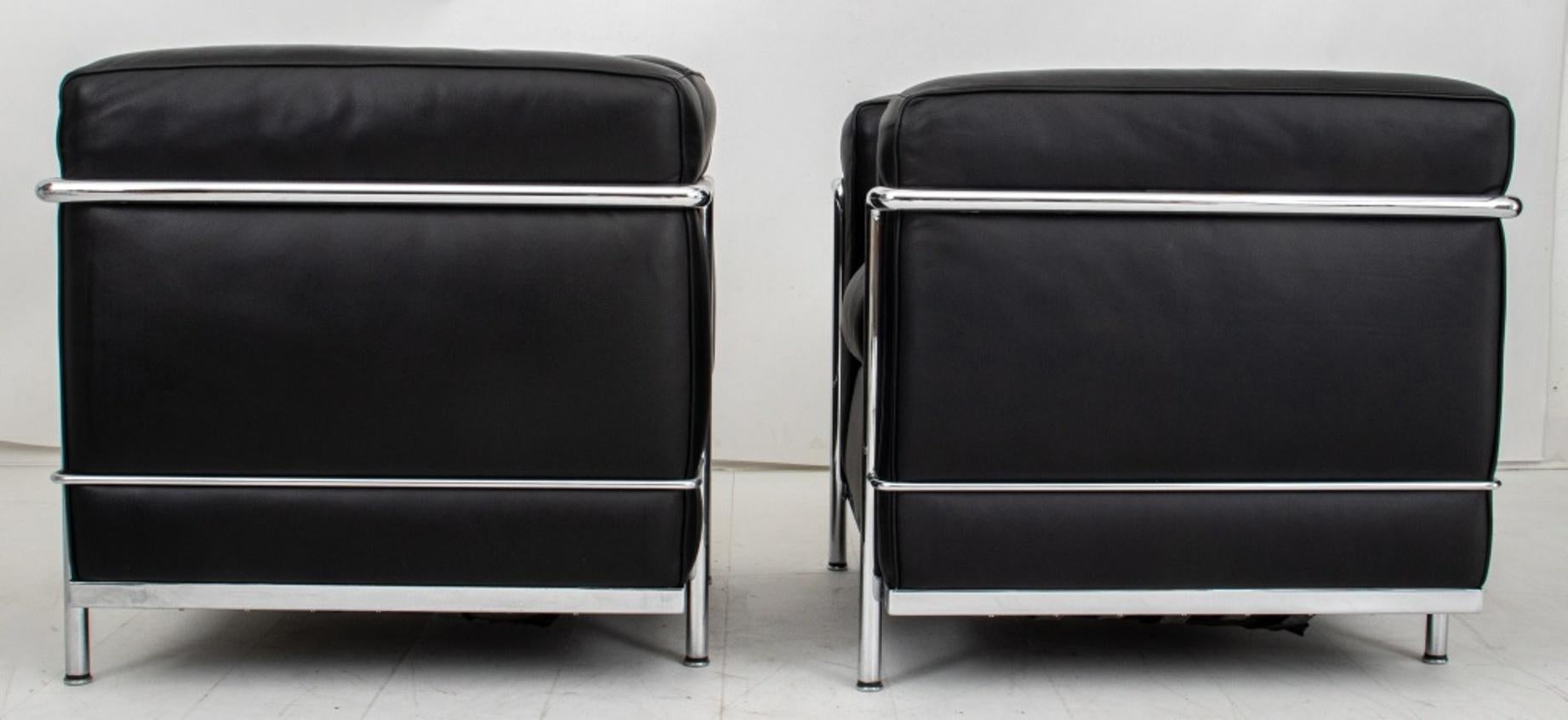 Le Corbusier Lc2 Easy Chairs, Cassina, Pair In Good Condition In New York, NY