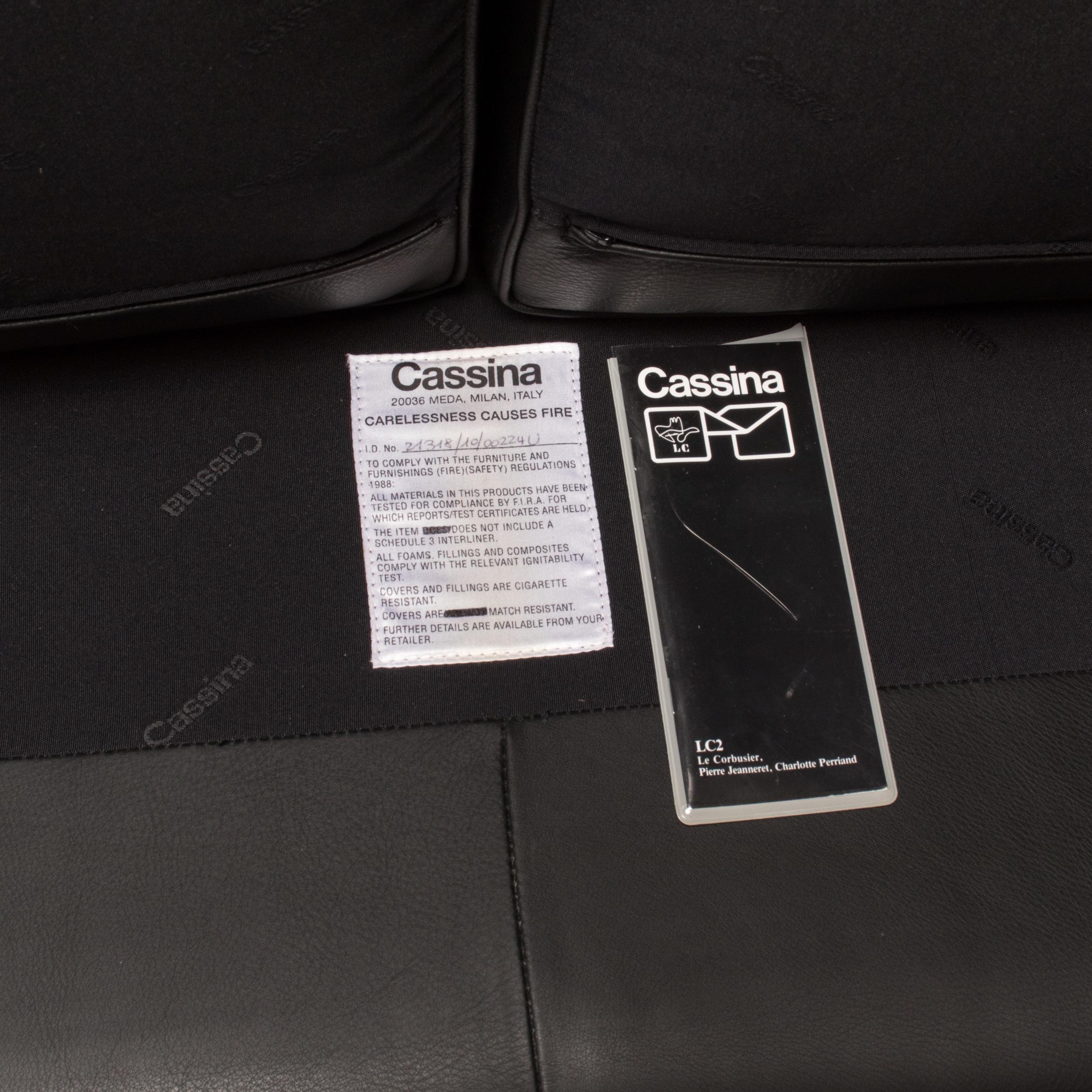Le Corbusier LC2 Grand Confort 2-Seater Black Leather Sofa 7