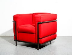 Le Corbusier Lc2 Petite Lounge Chair By Cassina