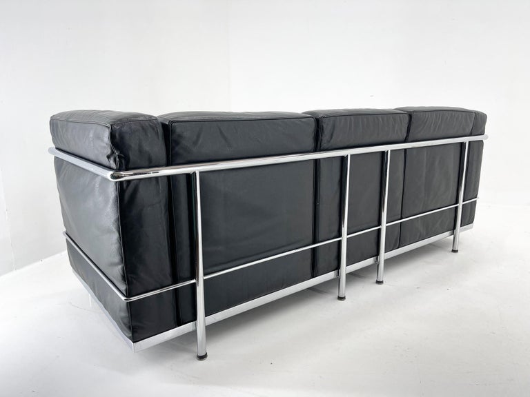 Le Corbusier LC3 Grand Comfort Style Black Leather and Chrome Living ...